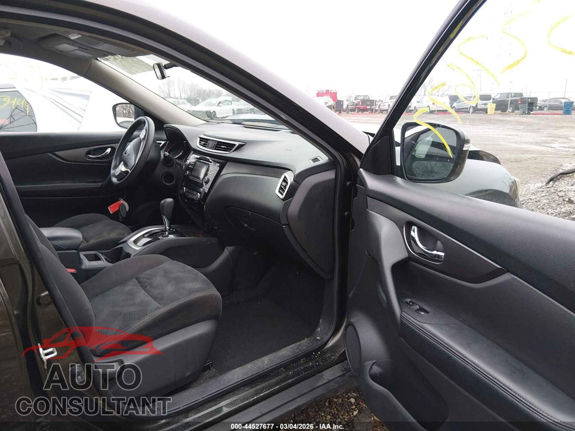 NISSAN ROGUE 2015 - KNMAT2MV4FP525396