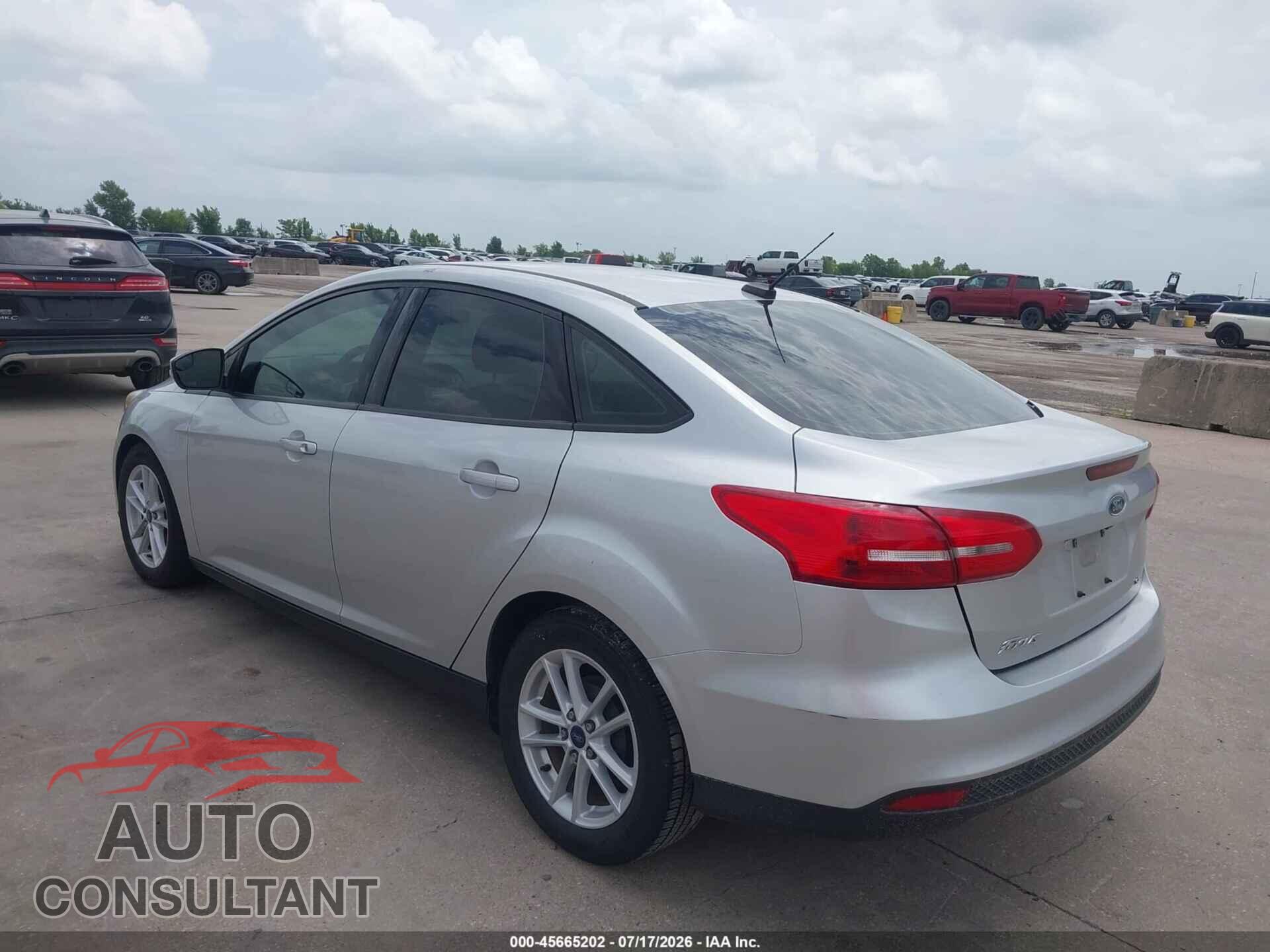 FORD FOCUS 2017 - 1FADP3F2XHL257643