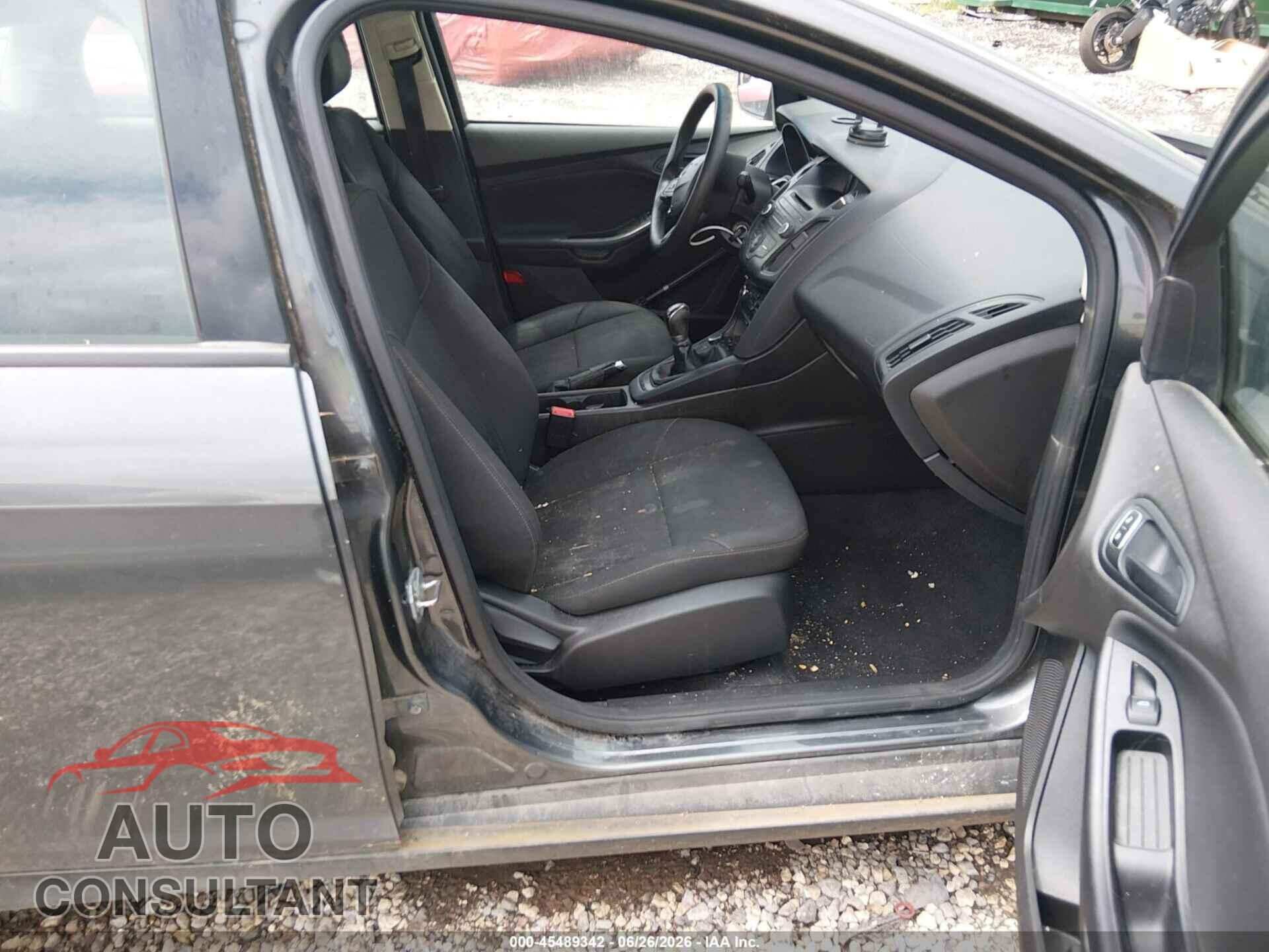 FORD FOCUS 2016 - 1FADP3E28GL381782