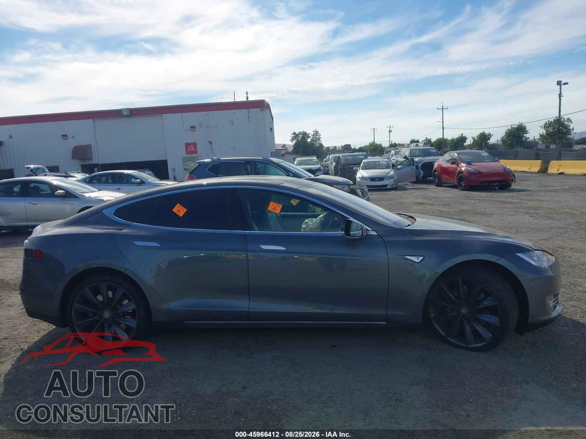 TESLA MODEL S 2013 - 5YJSA1DNXDFP06742