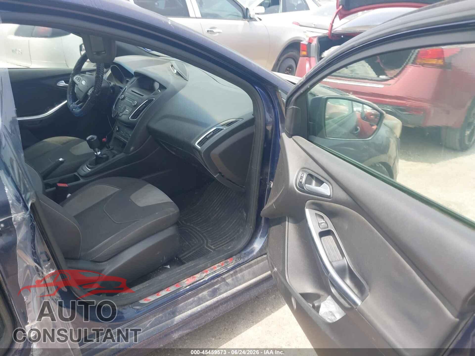 FORD FOCUS ST 2017 - 1FADP3L93HL244346