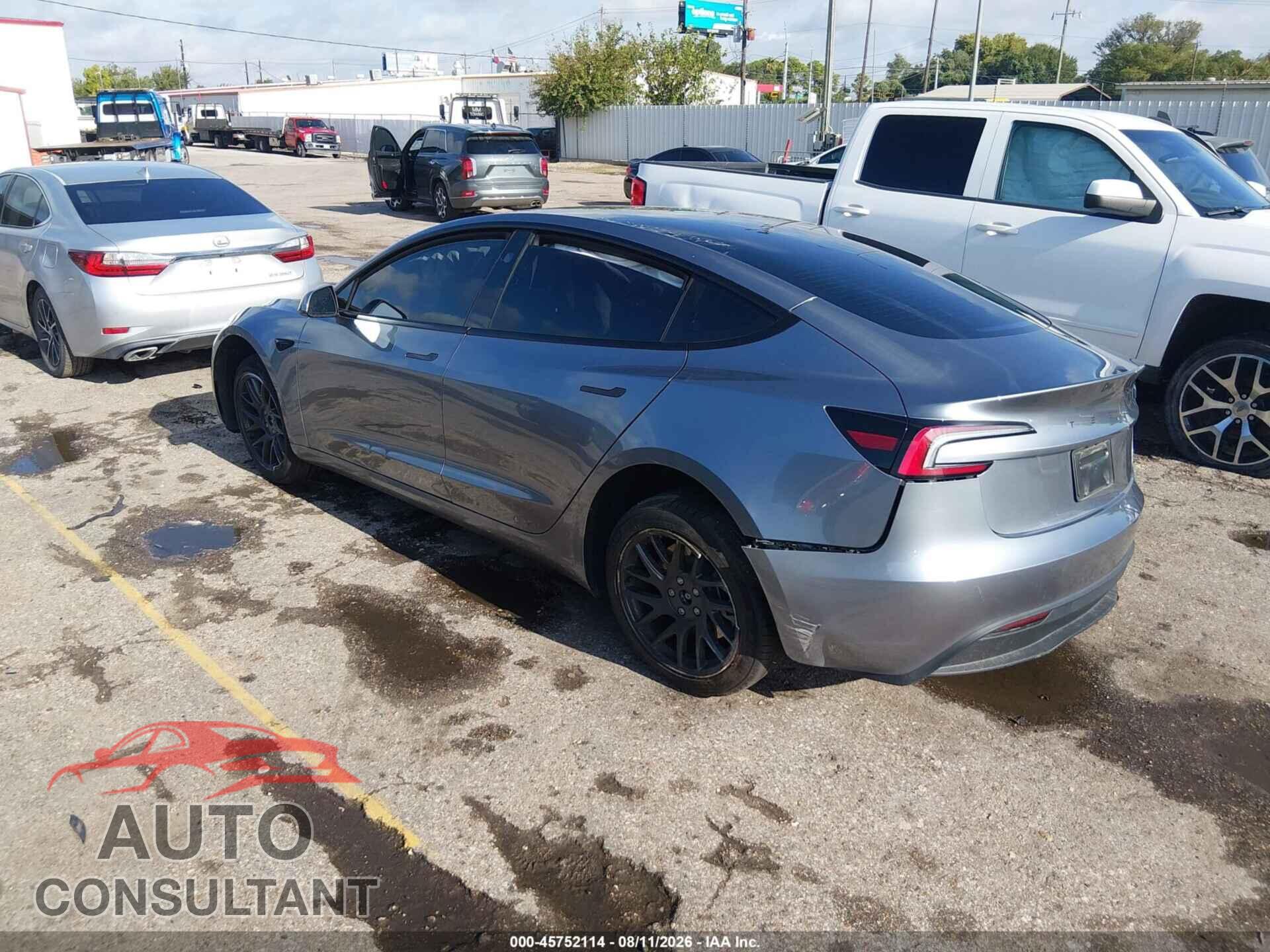 TESLA MODEL 3 2026 - 5YJ3E1EA0TF177448