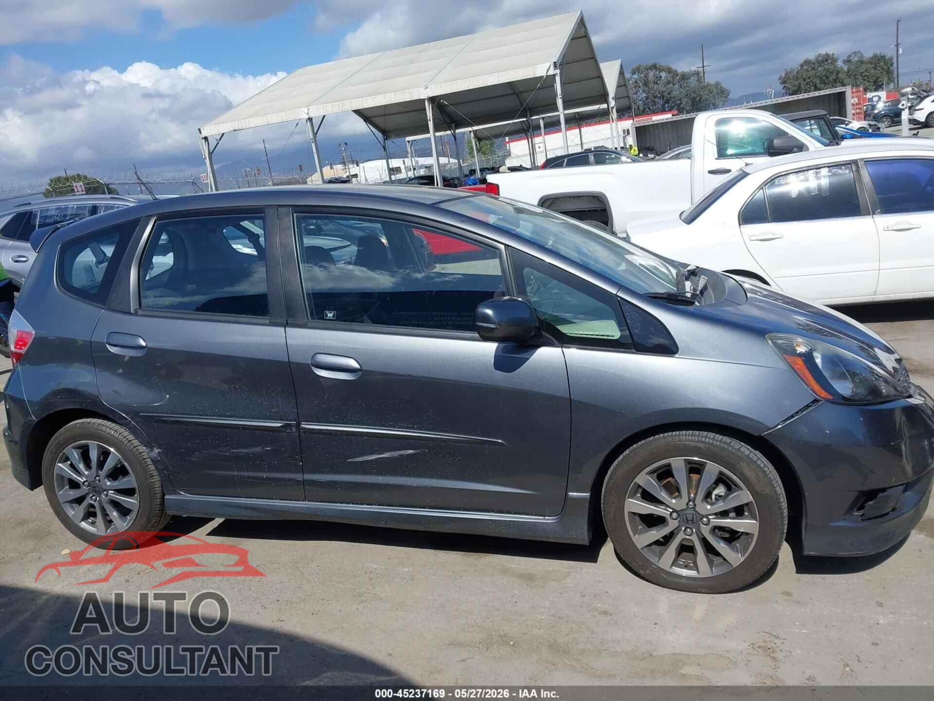 HONDA FIT 2013 - JHMGE8H54DC014825