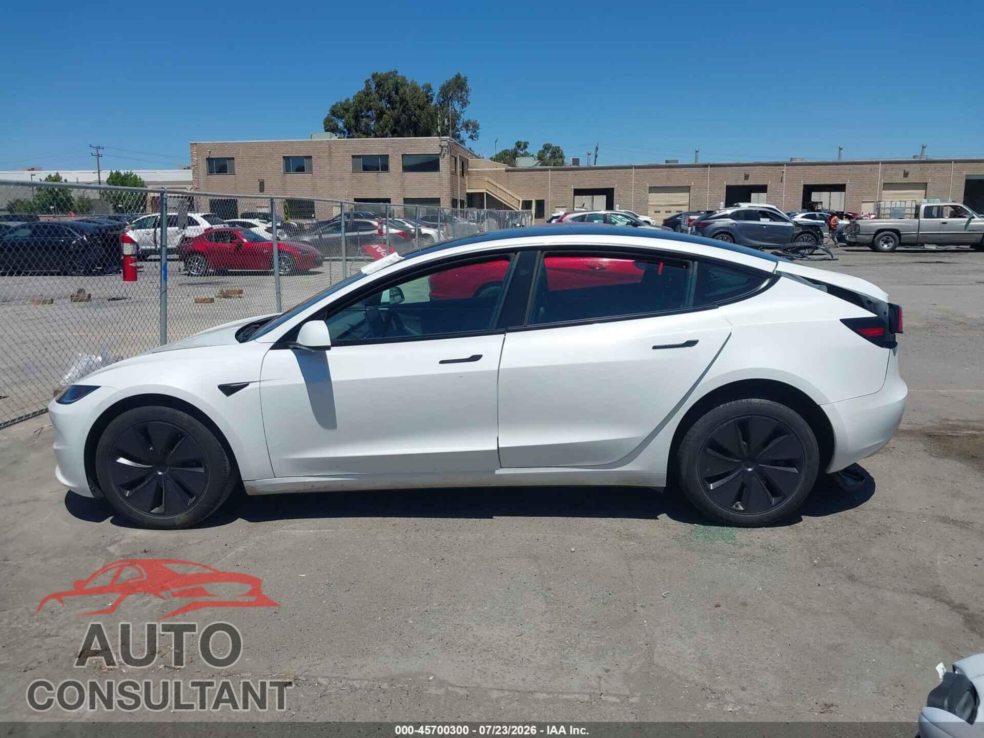 TESLA MODEL 3 2024 - 5YJ3E1EAXRF767679