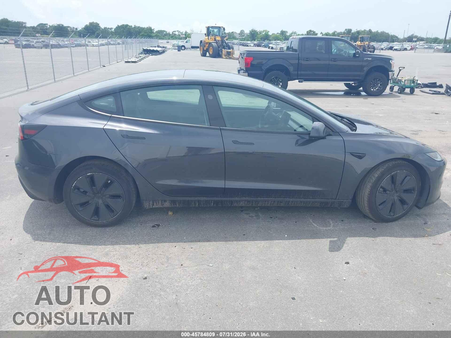TESLA MODEL 3 2026 - 5YJ3E1EAXTF117774