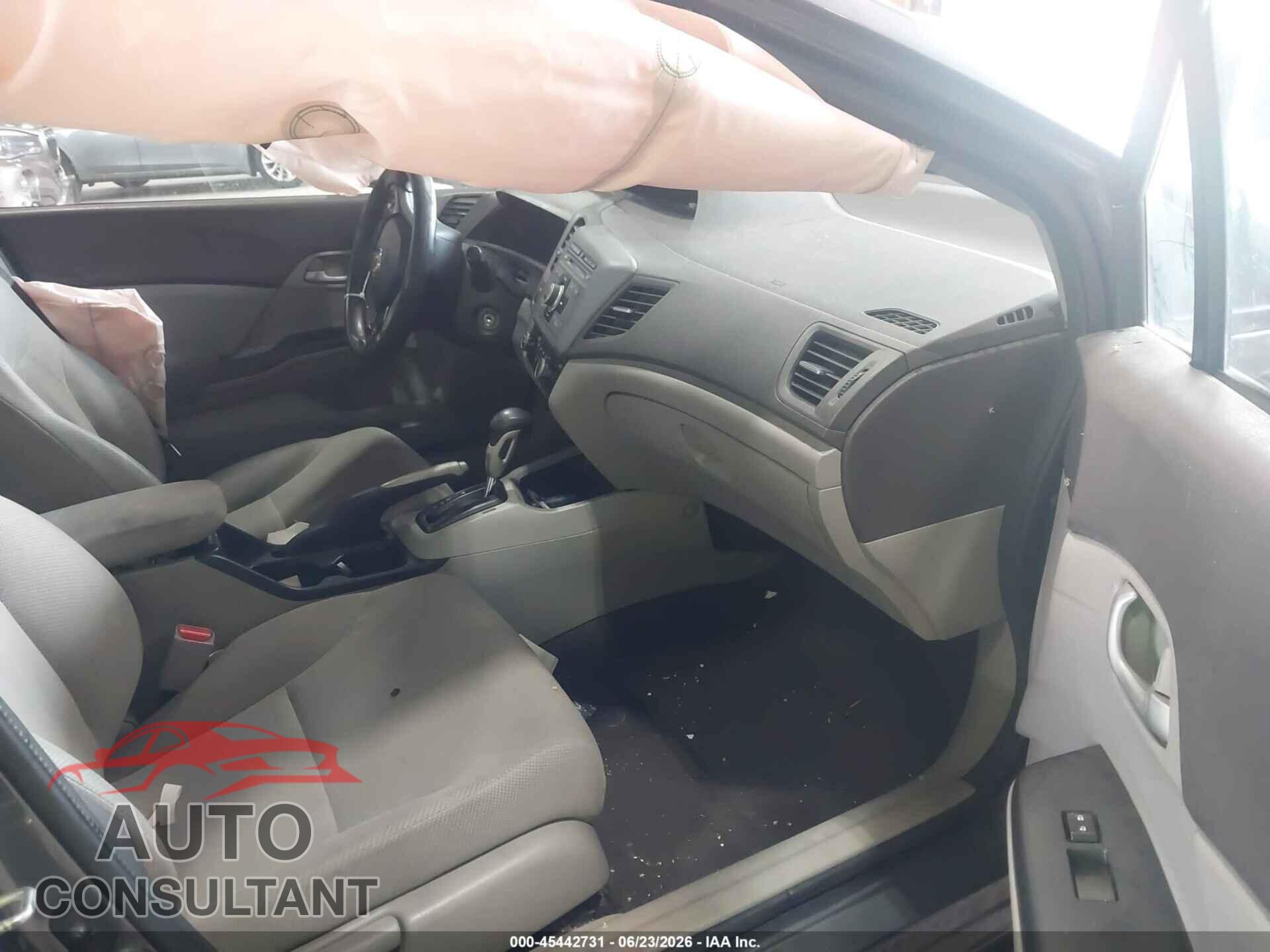 HONDA CIVIC 2012 - 2HGFB2F56CH558097