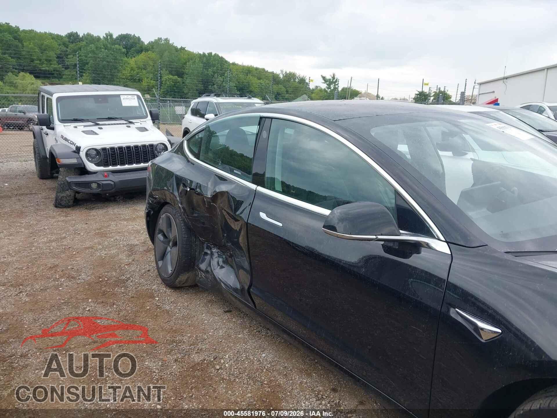 TESLA MODEL 3 2018 - 5YJ3E1EA5JF062843