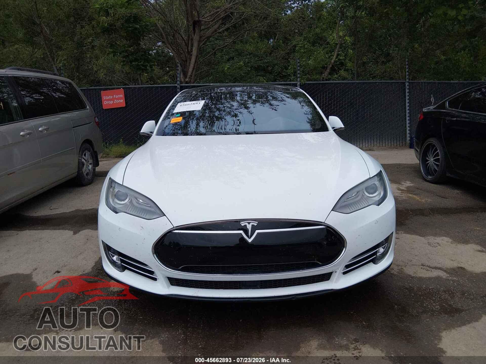 TESLA MODEL S 2015 - 5YJSA1E21FF112046