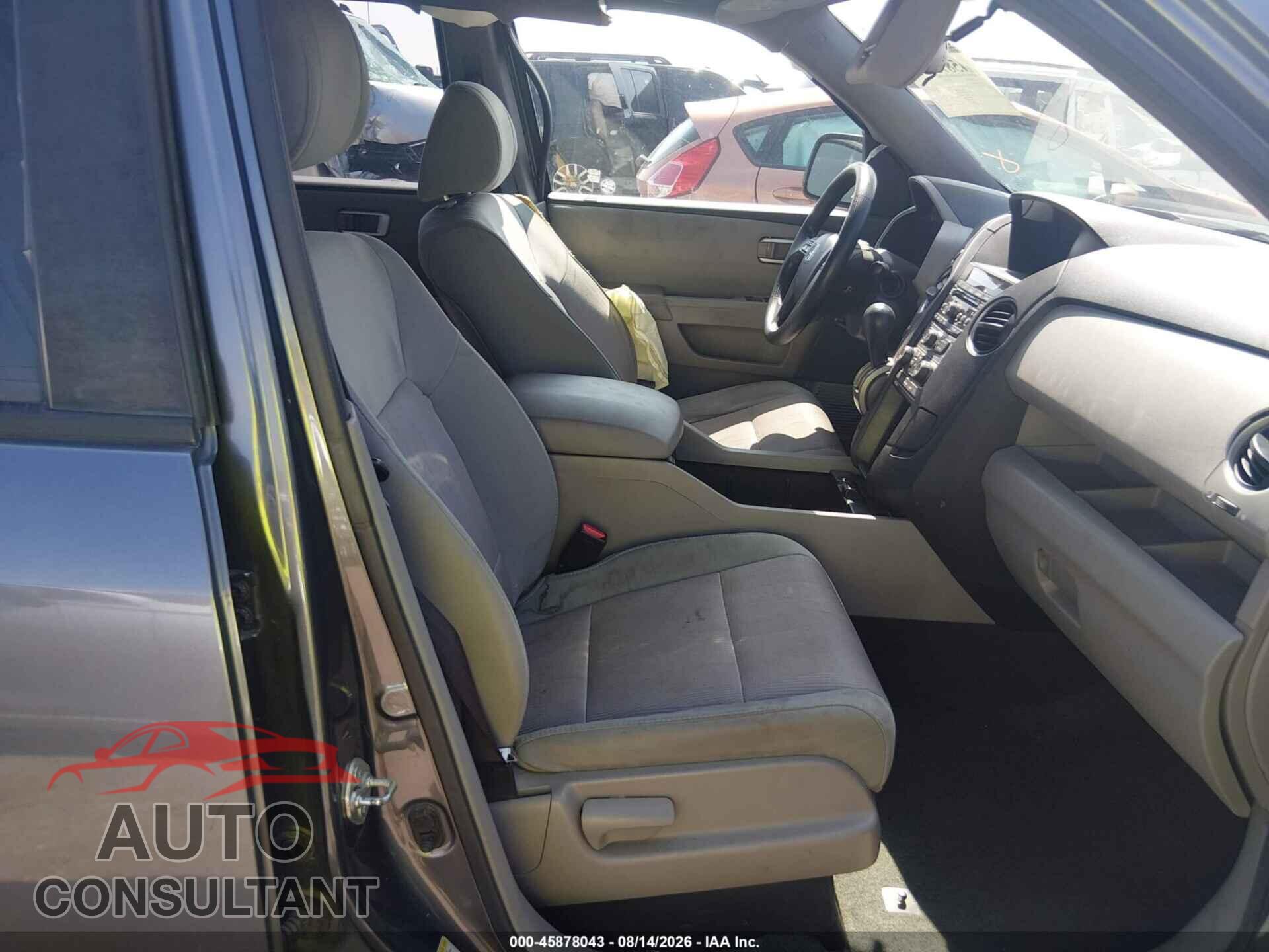 HONDA PILOT 2013 - 5FNYF4H40DB044443
