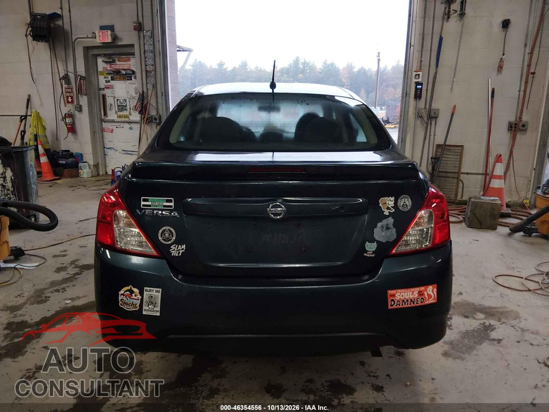NISSAN VERSA 2017 - 3N1CN7AP3HL894032