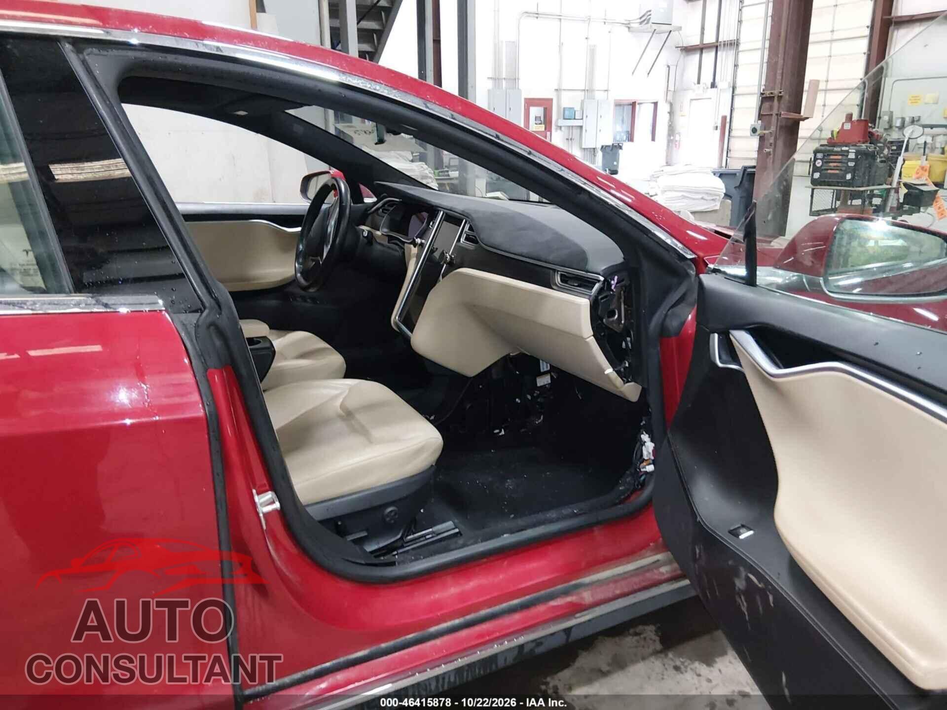 TESLA MODEL S 2015 - 5YJSA1E29FF110965