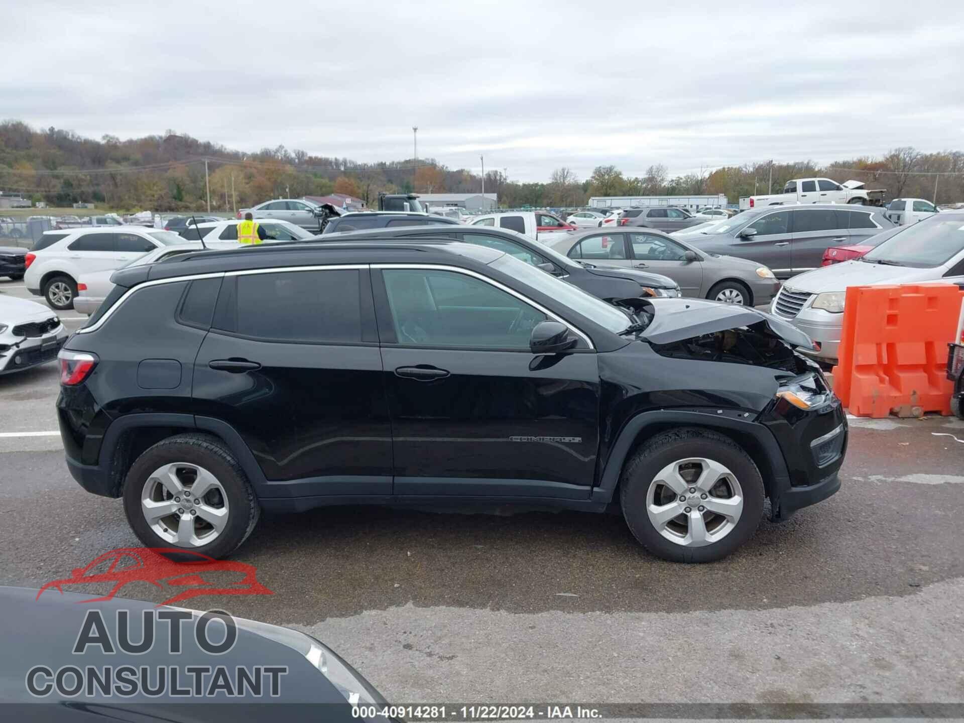 JEEP COMPASS 2018 - 3C4NJDBBXJT349793