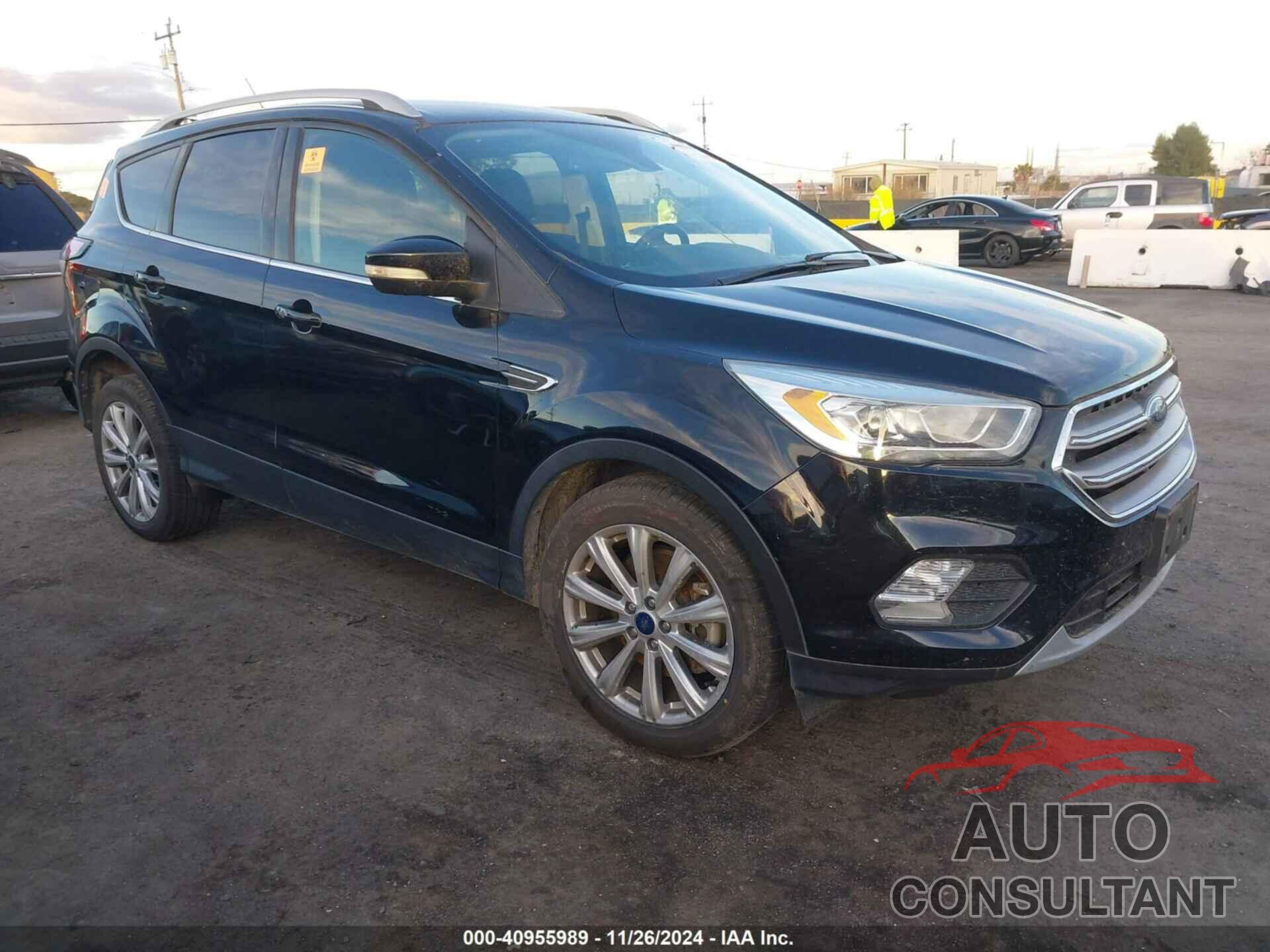 FORD ESCAPE 2017 - 1FMCU0J96HUB45087