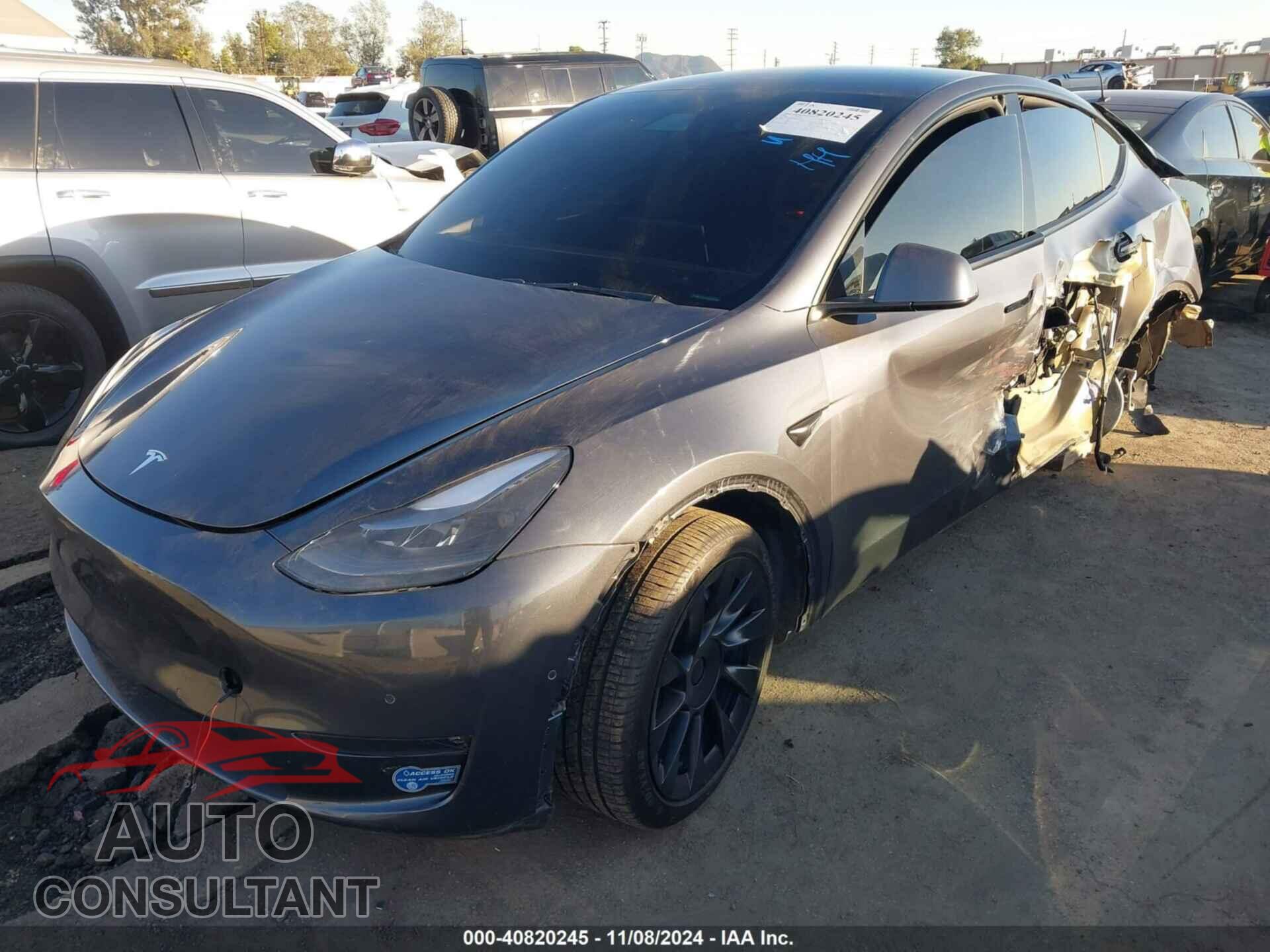 TESLA MODEL Y 2021 - 5YJYGDED2MF110296