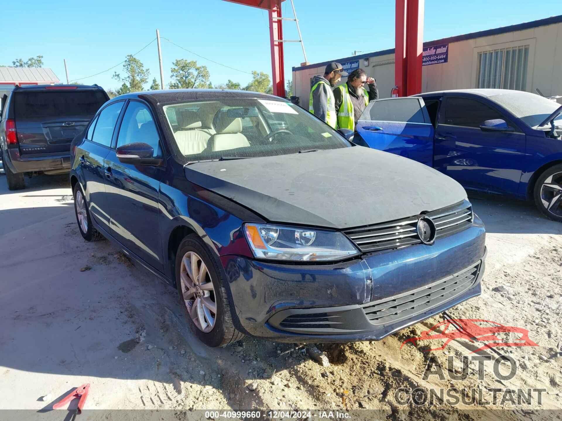 VOLKSWAGEN JETTA 2012 - 3VWDX7AJ1CM061904