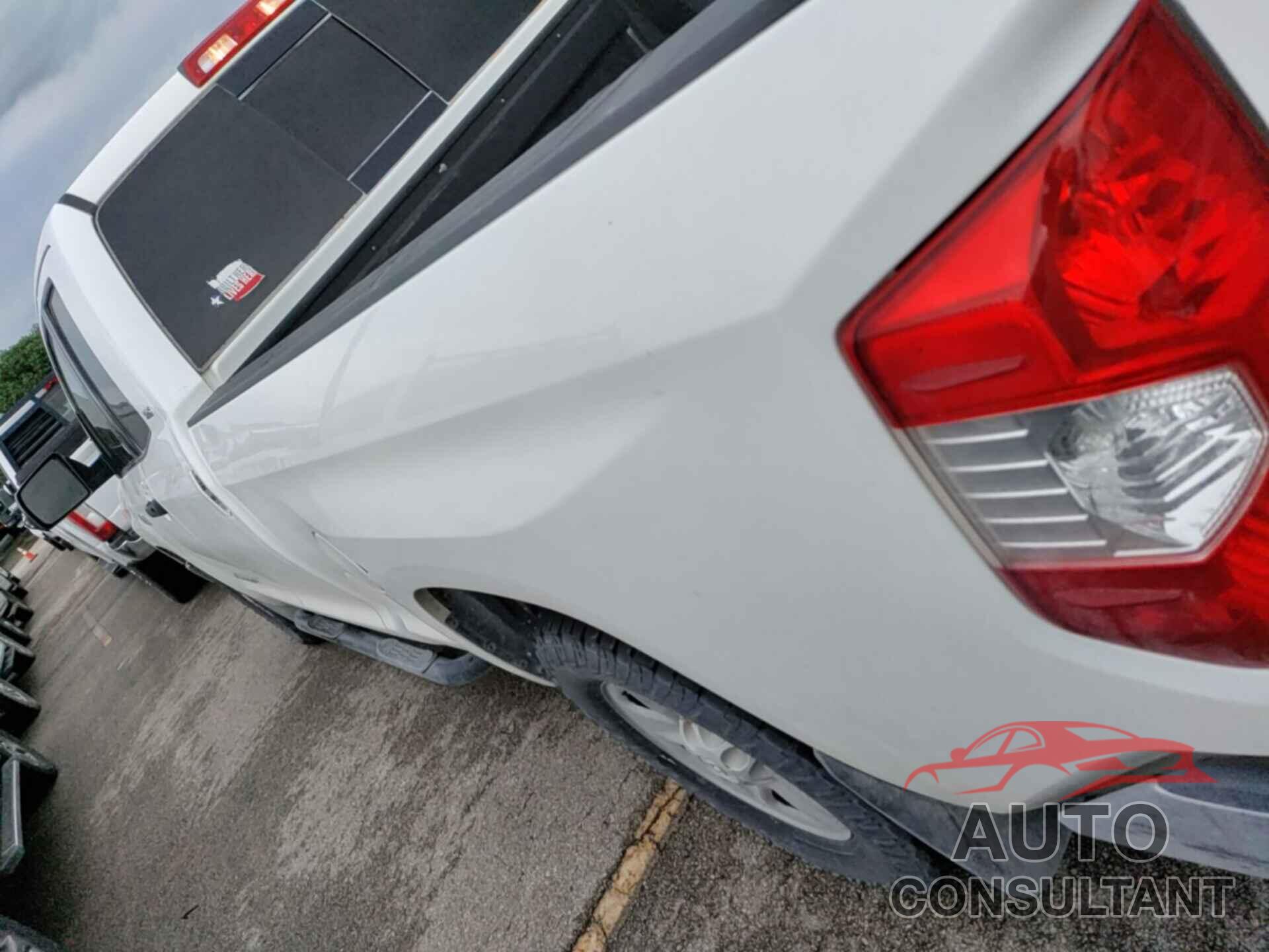 TOYOTA TUNDRA 2017 - 5TFUW5F1XHX645688