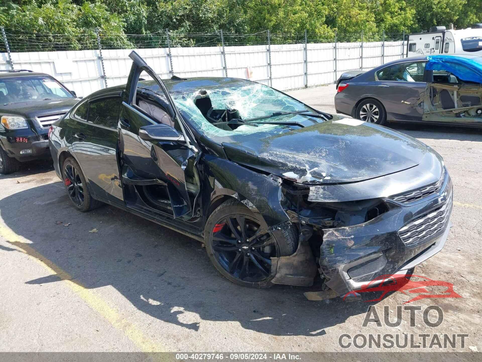 CHEVROLET MALIBU 2018 - 1G1ZD5ST7JF260676