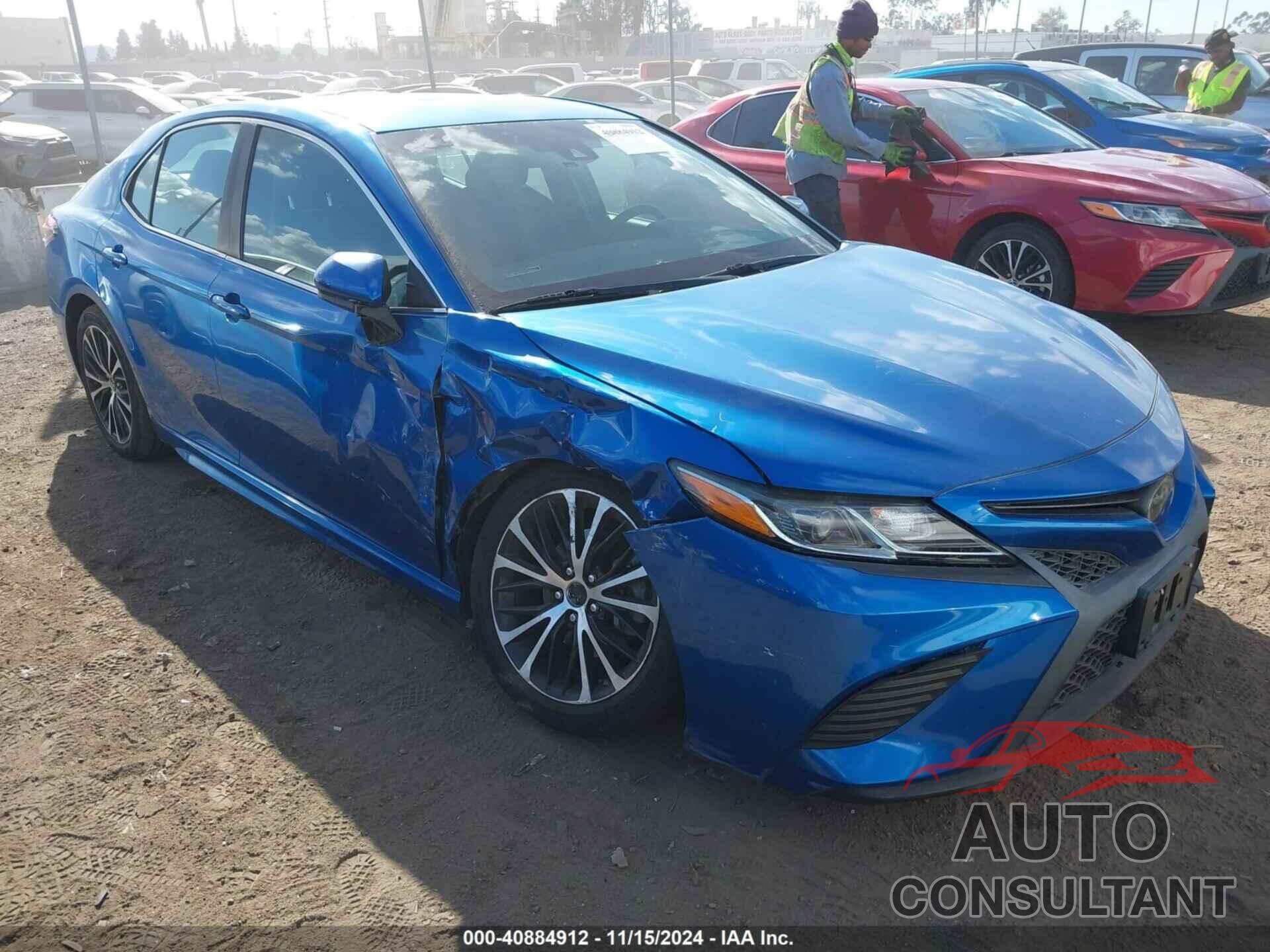 TOYOTA CAMRY 2018 - 4T1B11HKXJU110321