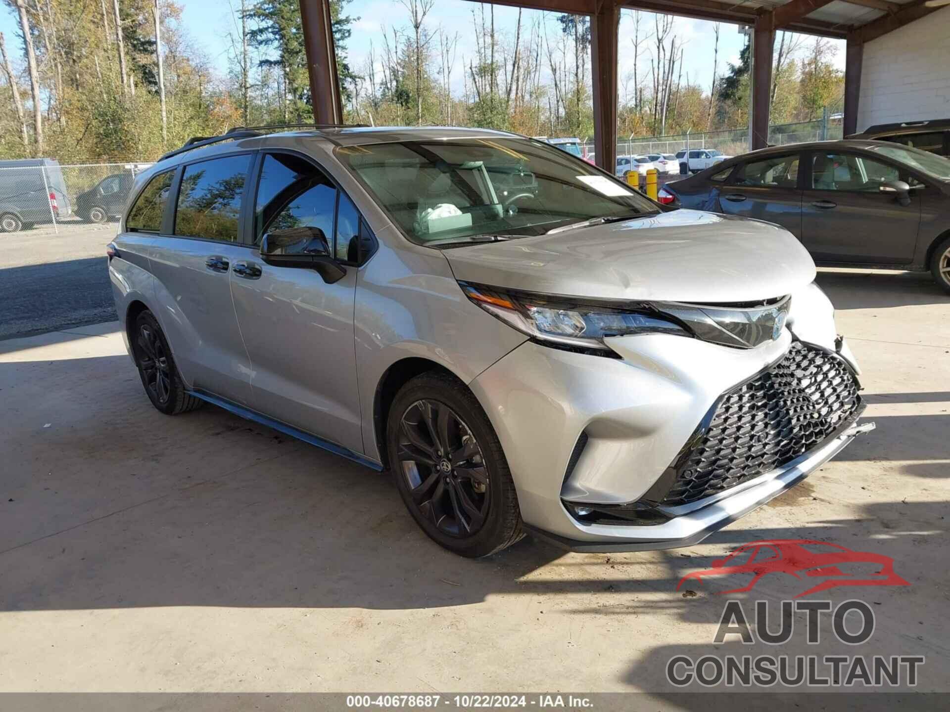 TOYOTA SIENNA 2022 - 5TDDRKECXNS098867