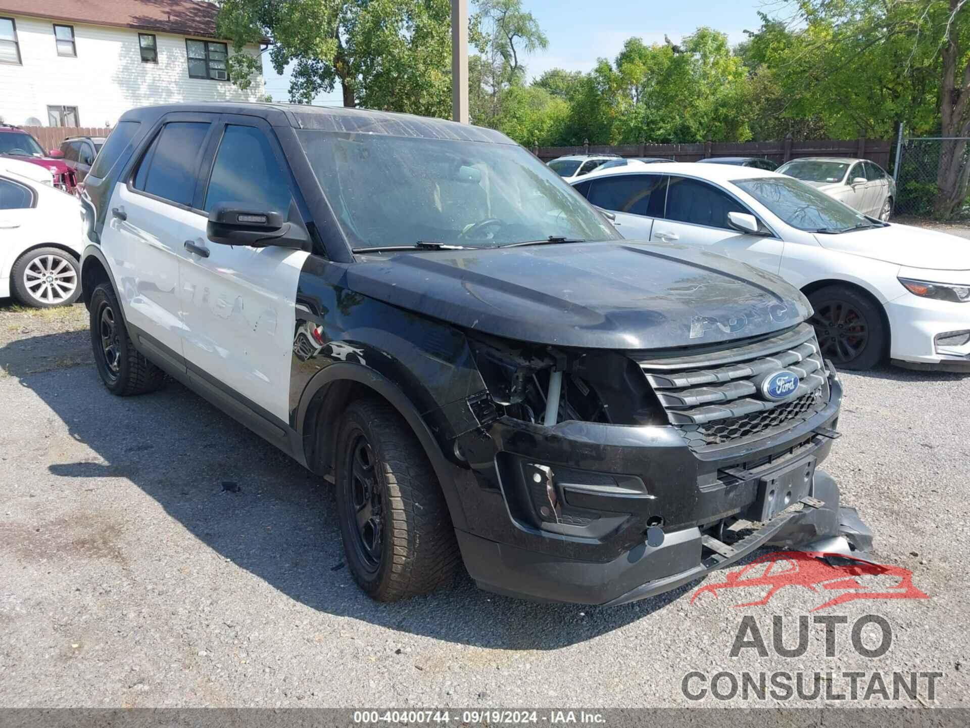 FORD POLICE INTERCEPTOR UTILITY 2018 - 1FM5K8AR0JGB12040