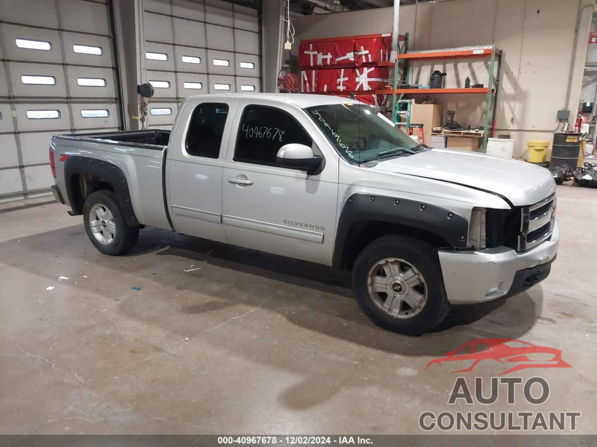 CHEVROLET SILVERADO 1500 2010 - 1GCSKTE3XAZ236112