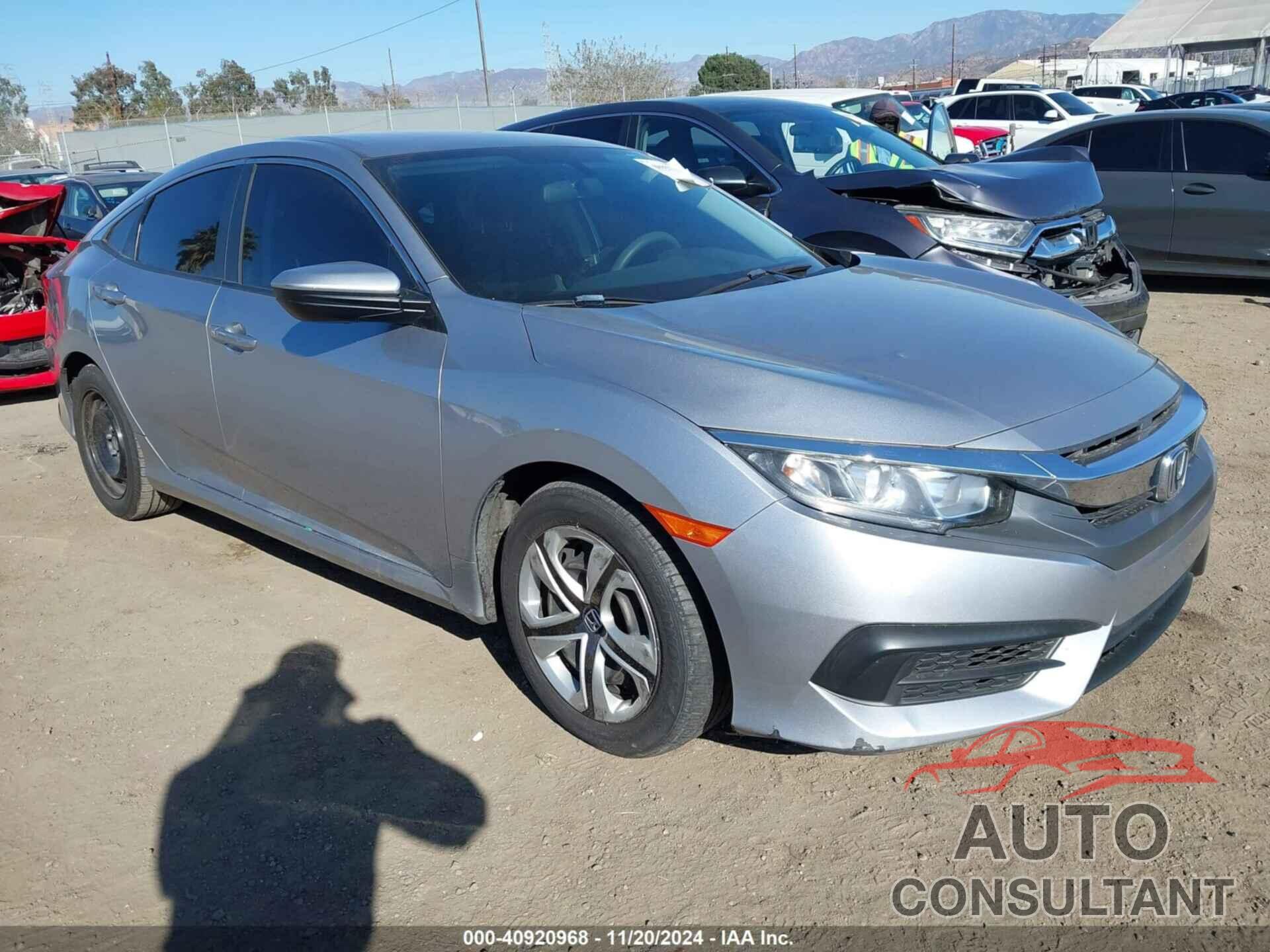 HONDA CIVIC 2018 - 19XFC2F53JE019246