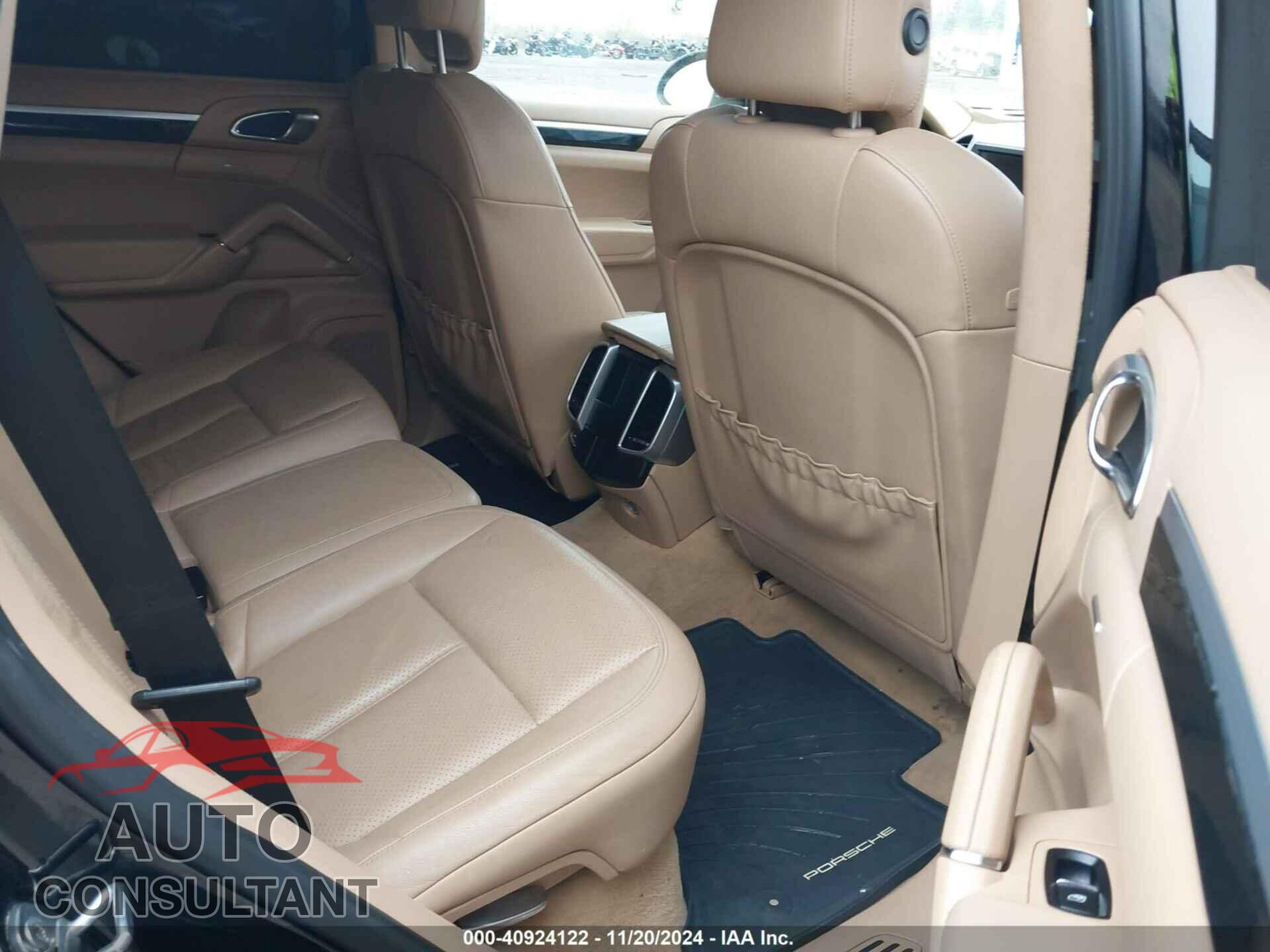 PORSCHE CAYENNE 2011 - WP1AA2A28BLA07128