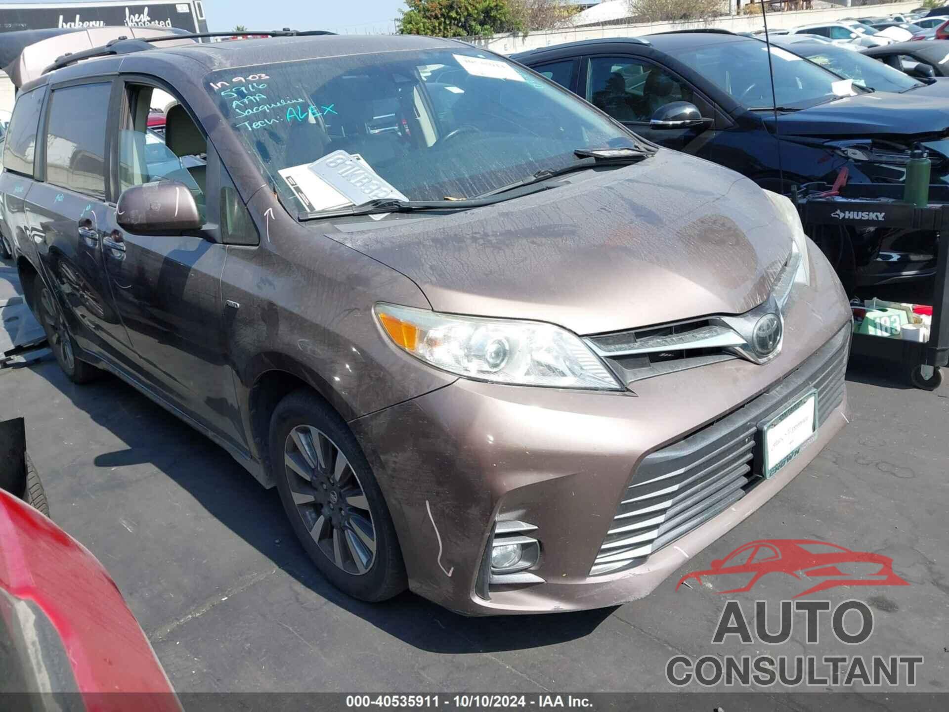 TOYOTA SIENNA 2019 - 5TDDZ3DC2KS210225