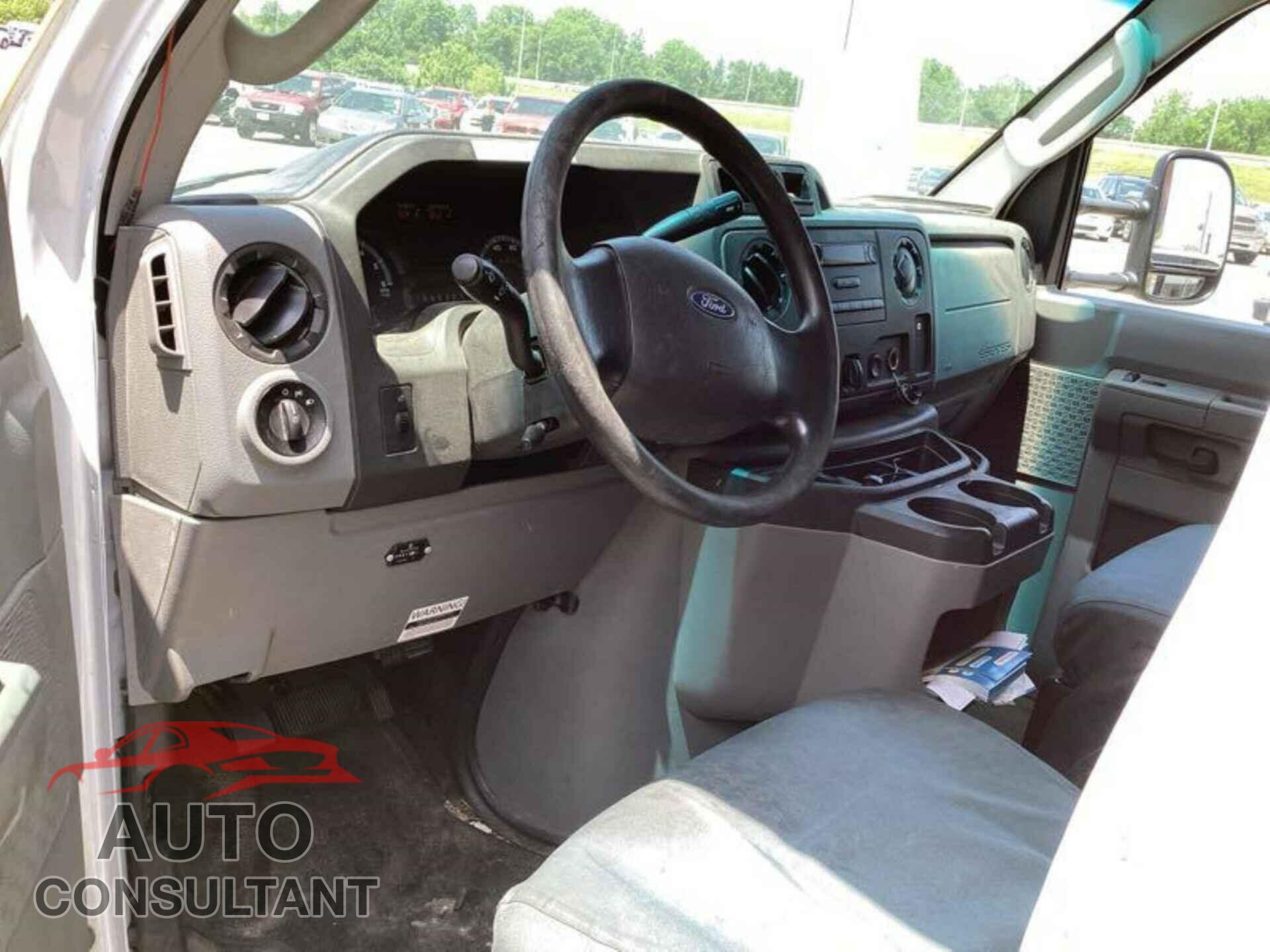 FORD ECONOLINE 2017 - 1FDXE4FSXHDC72202