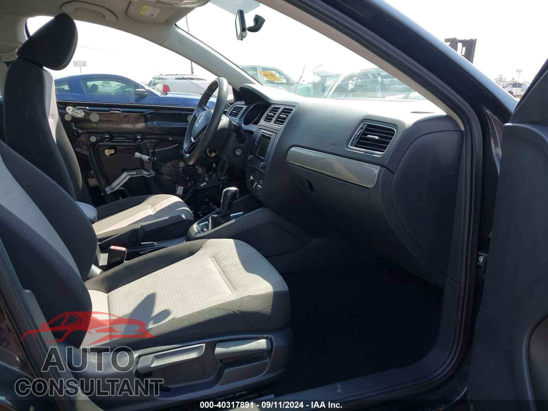 VOLKSWAGEN JETTA 2017 - 3VW2B7AJ2HM308540