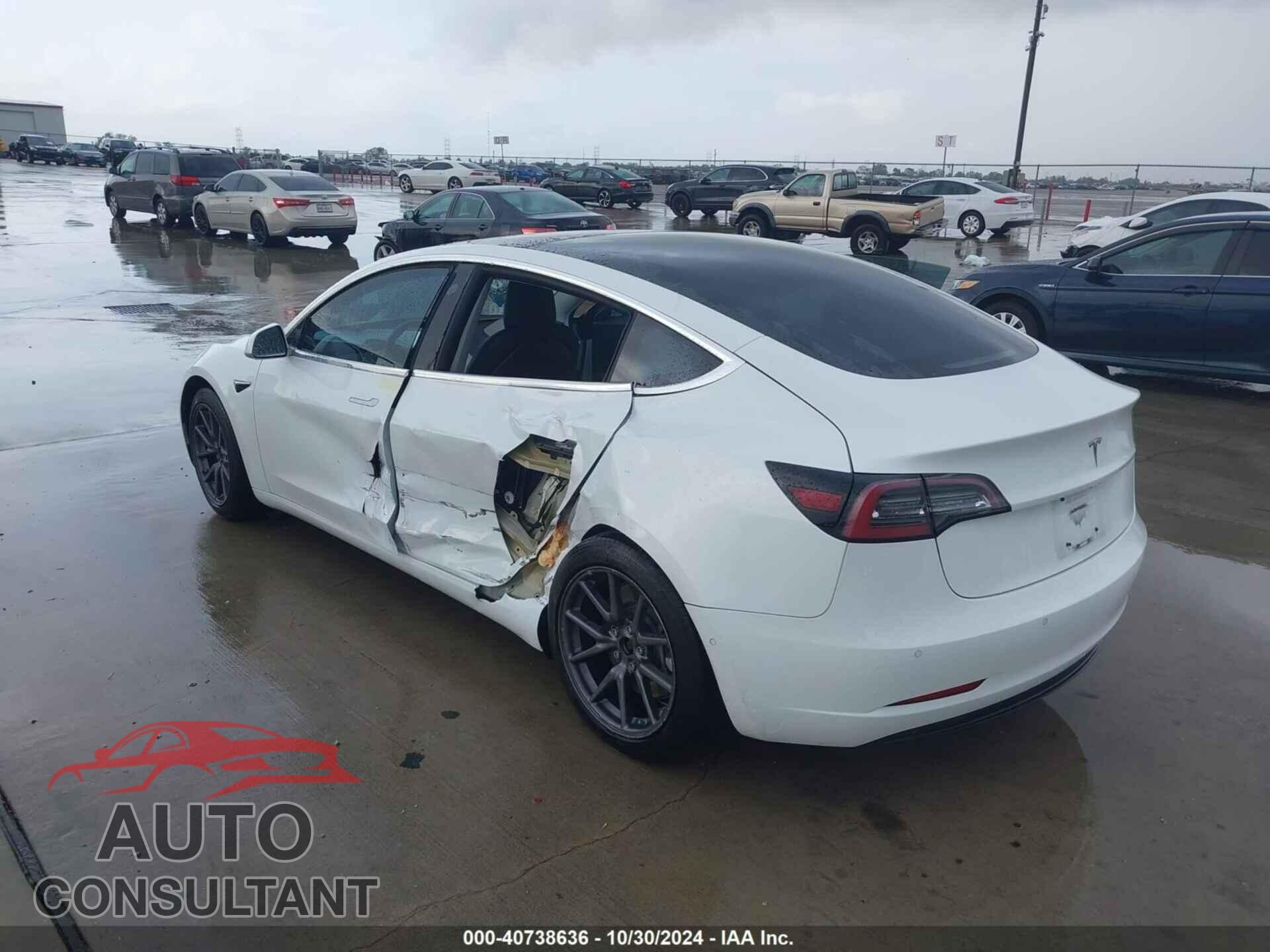 TESLA MODEL 3 2018 - 5YJ3E1EA5JF098807