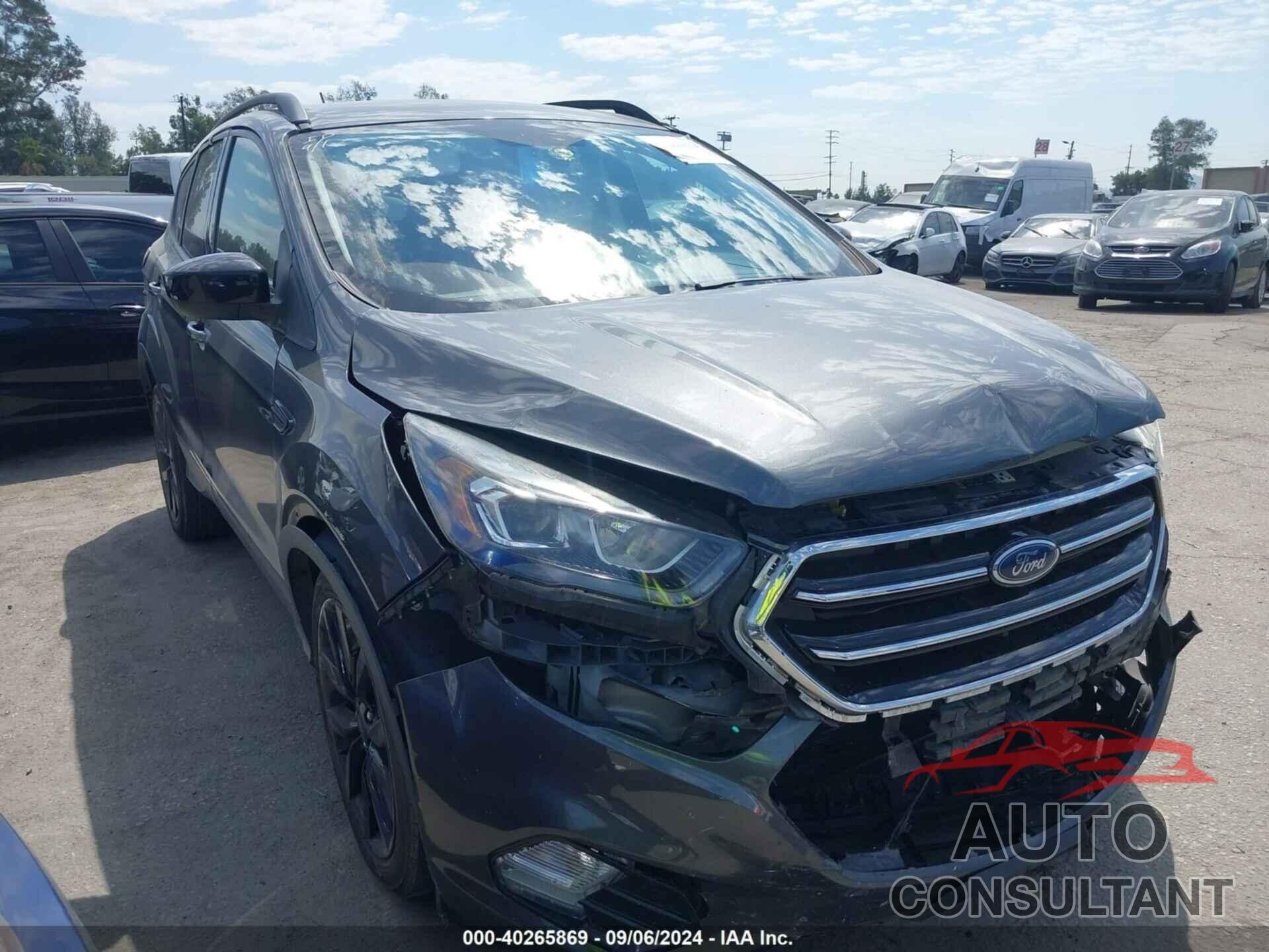 FORD ESCAPE 2018 - 1FMCU9GD6JUA55685