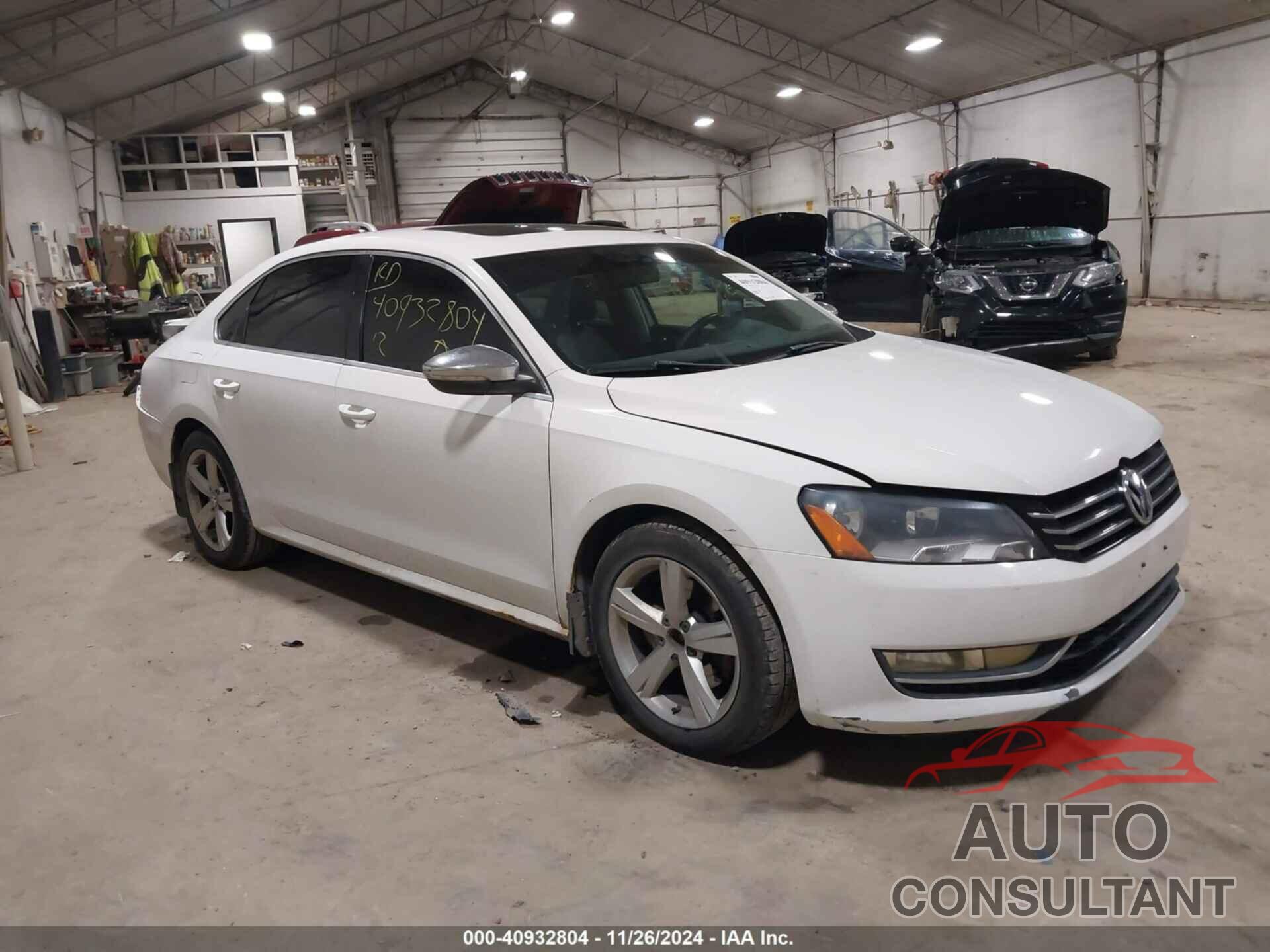 VOLKSWAGEN PASSAT 2012 - 1VWBP7A31CC093603
