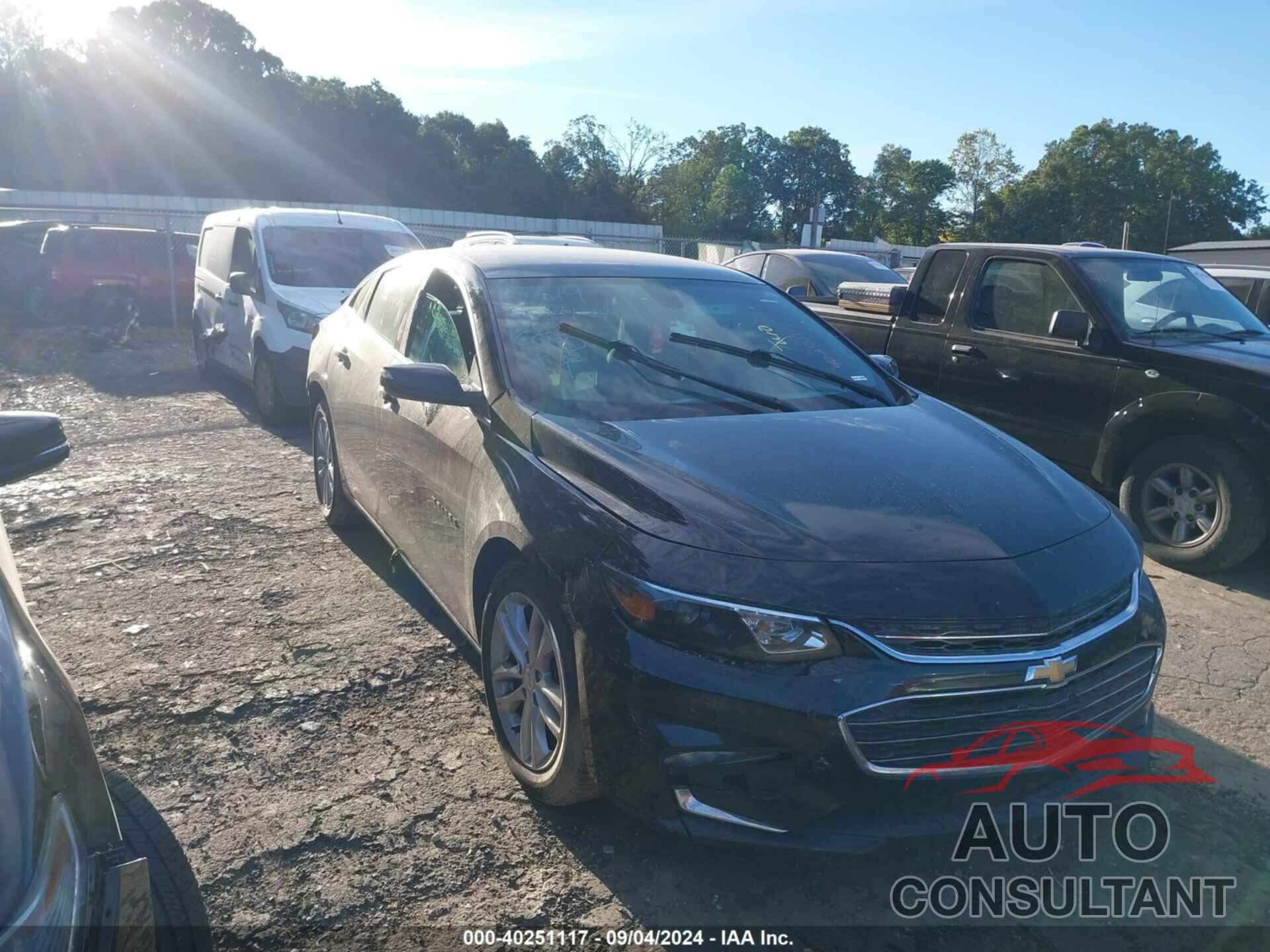 CHEVROLET MALIBU 2018 - 1G1ZD5ST7JF245319