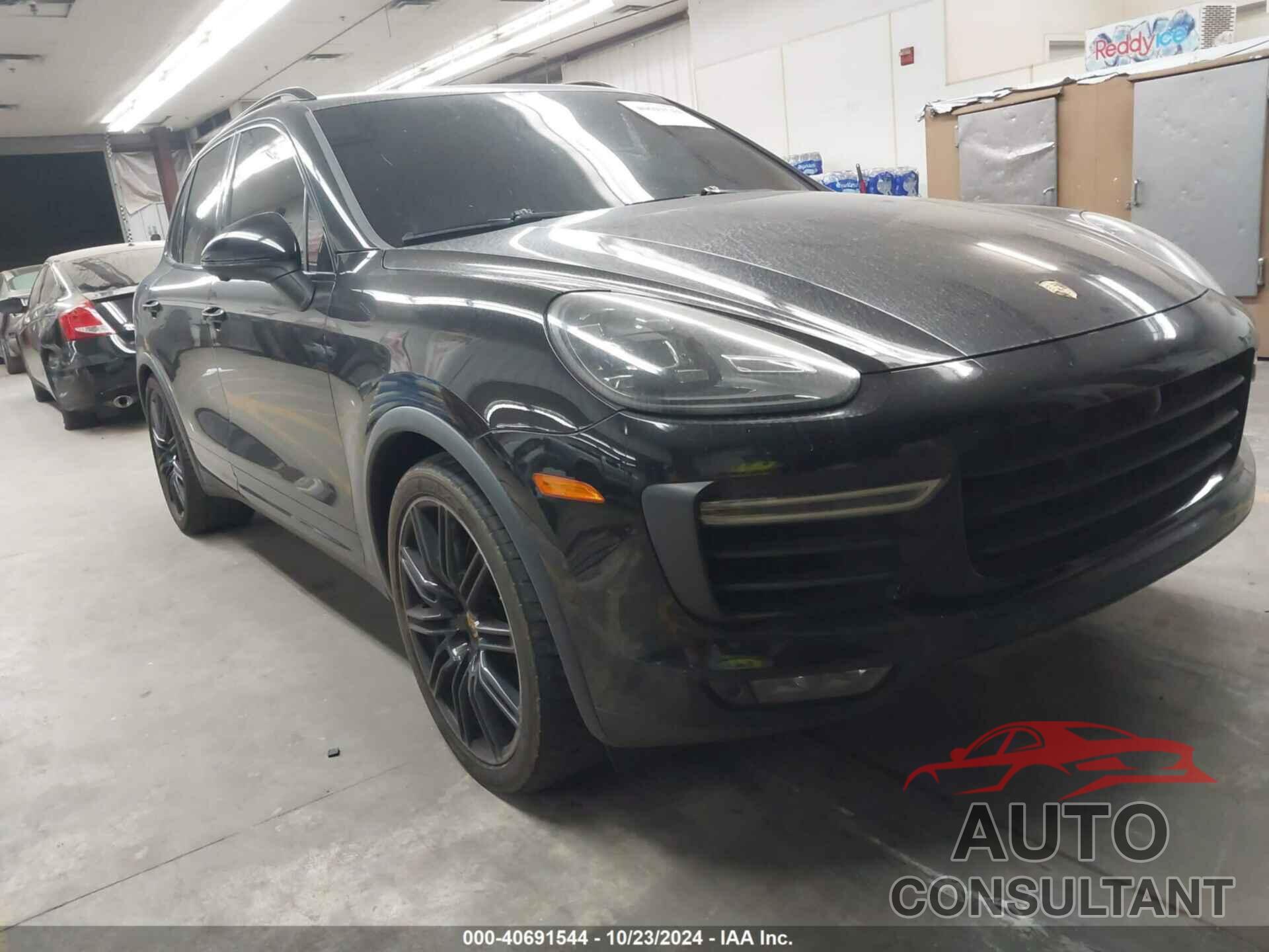 PORSCHE CAYENNE 2017 - WP1AC2A25HLA92982