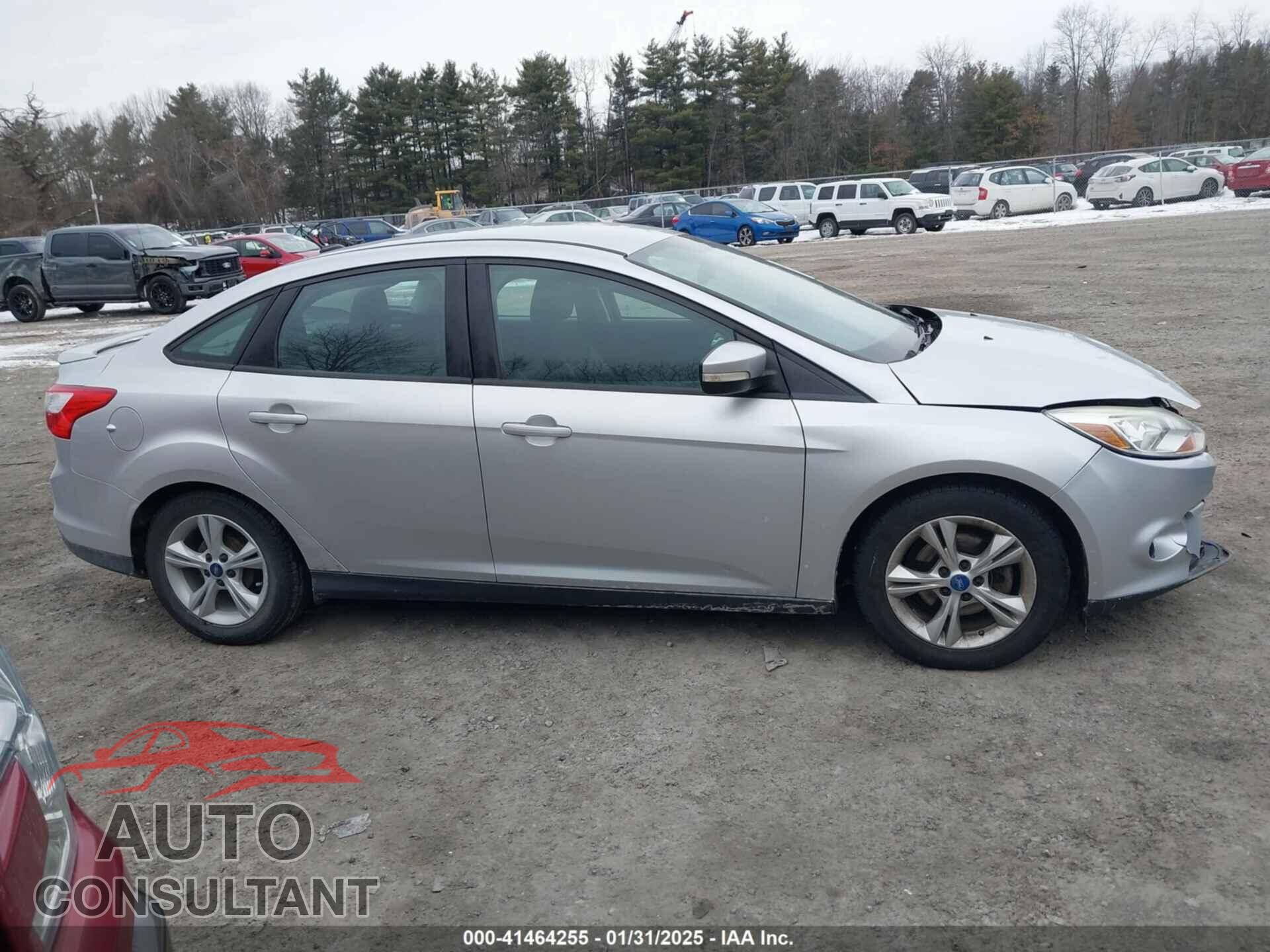 FORD FOCUS 2014 - 1FADP3F23EL217142