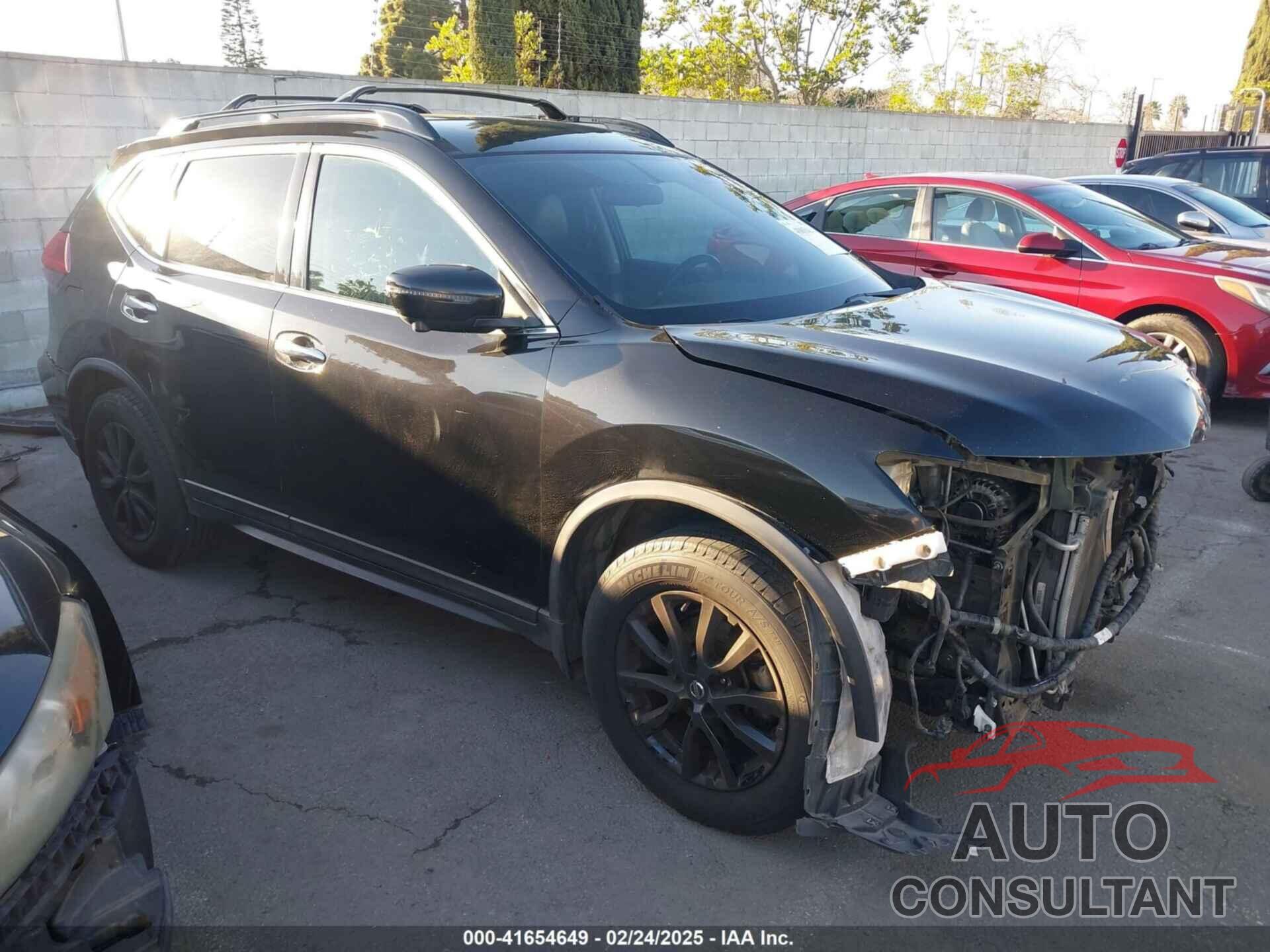 NISSAN ROGUE 2018 - 5N1AT2MT8JC740015