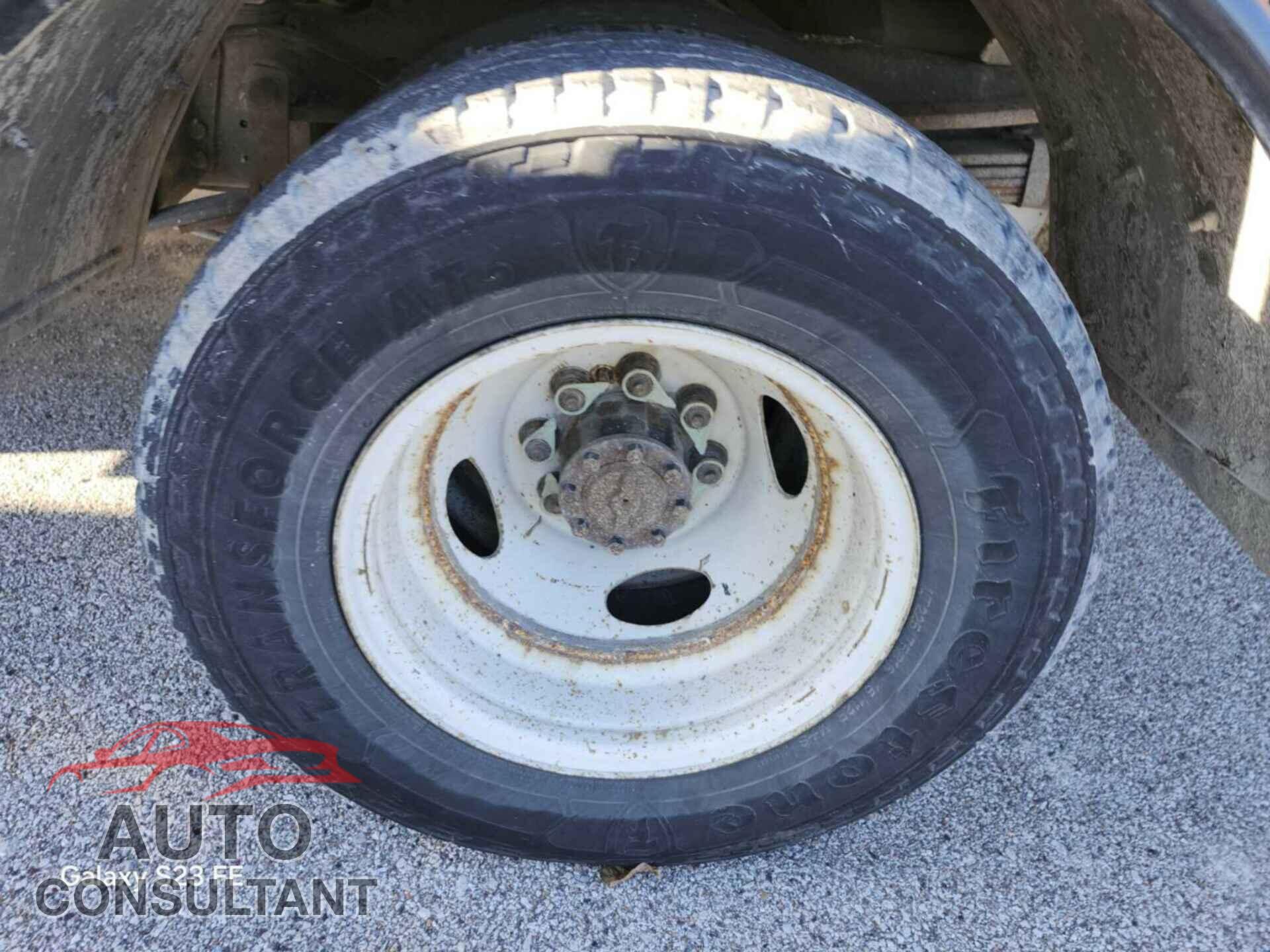 FORD ECONOLINE 2018 - 1FDXE4FS5JDC24967