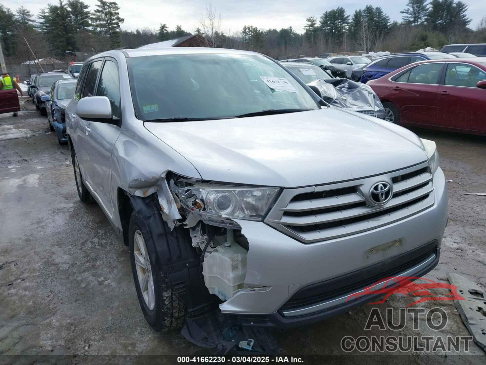 TOYOTA HIGHLANDER 2013 - 5TDBK3EH2DS259711