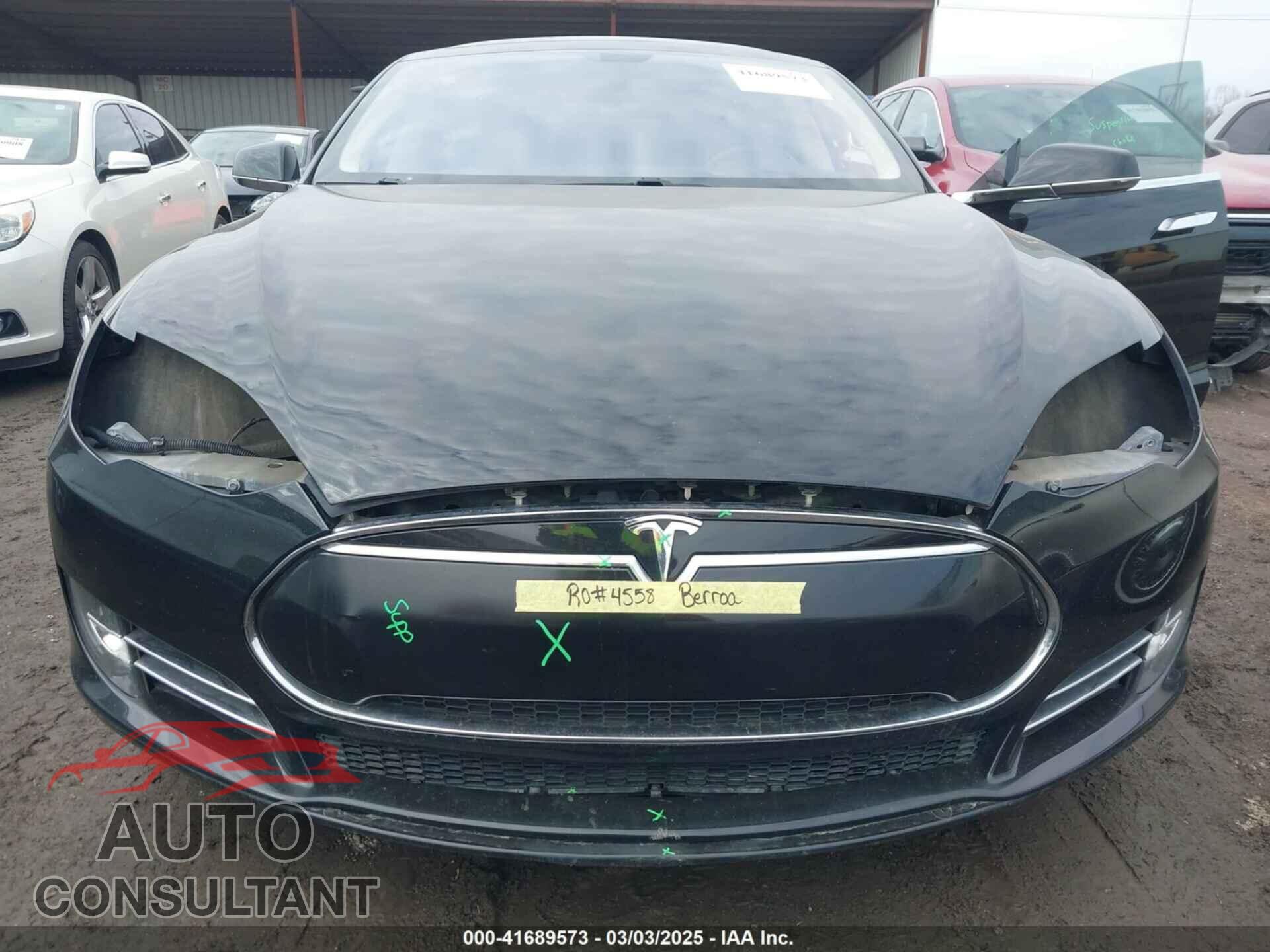 TESLA MODEL S 2013 - 5YJSA1CN9DFP04322