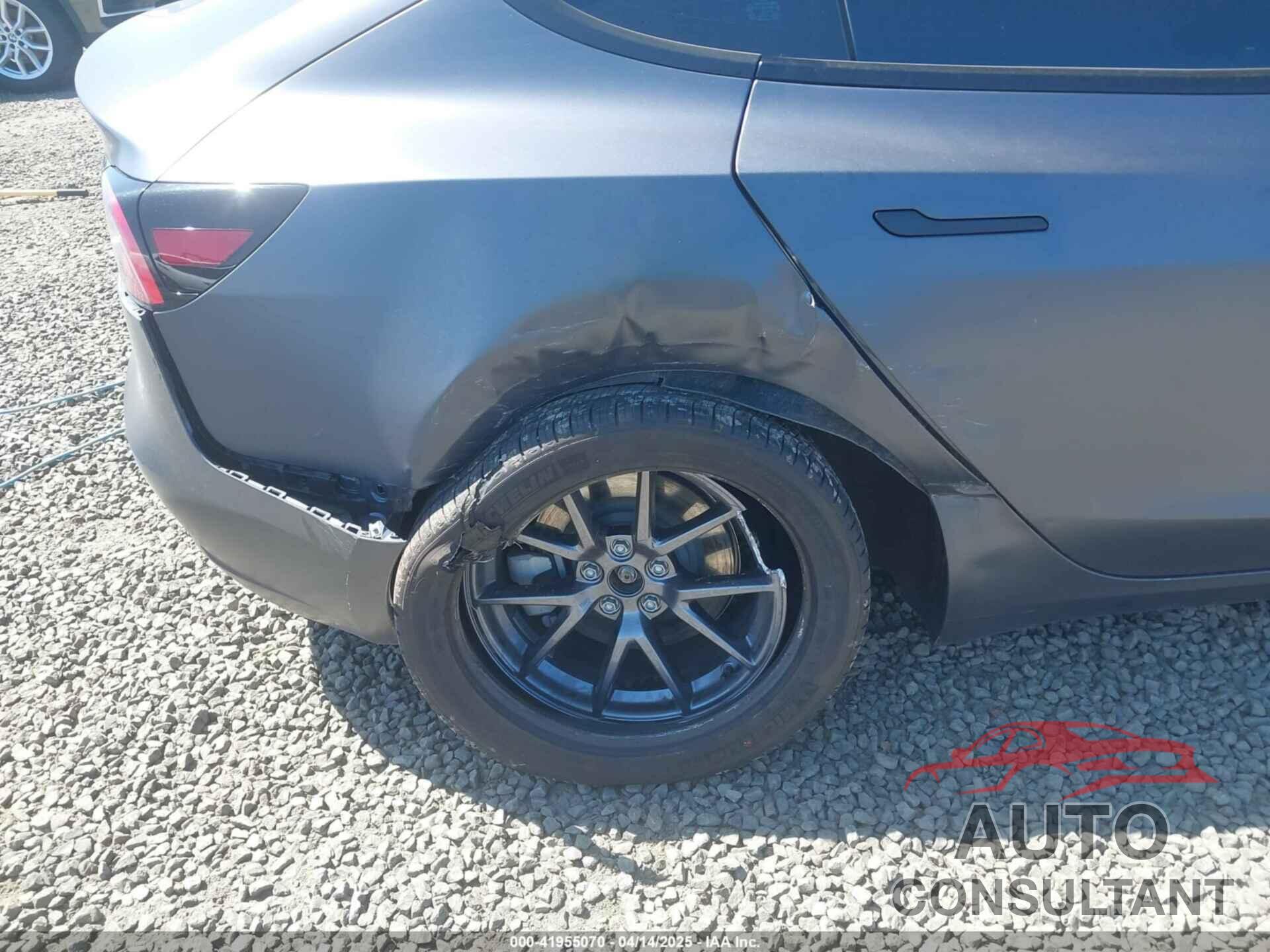 TESLA MODEL 3 2023 - 5YJ3E1EA3PF705831