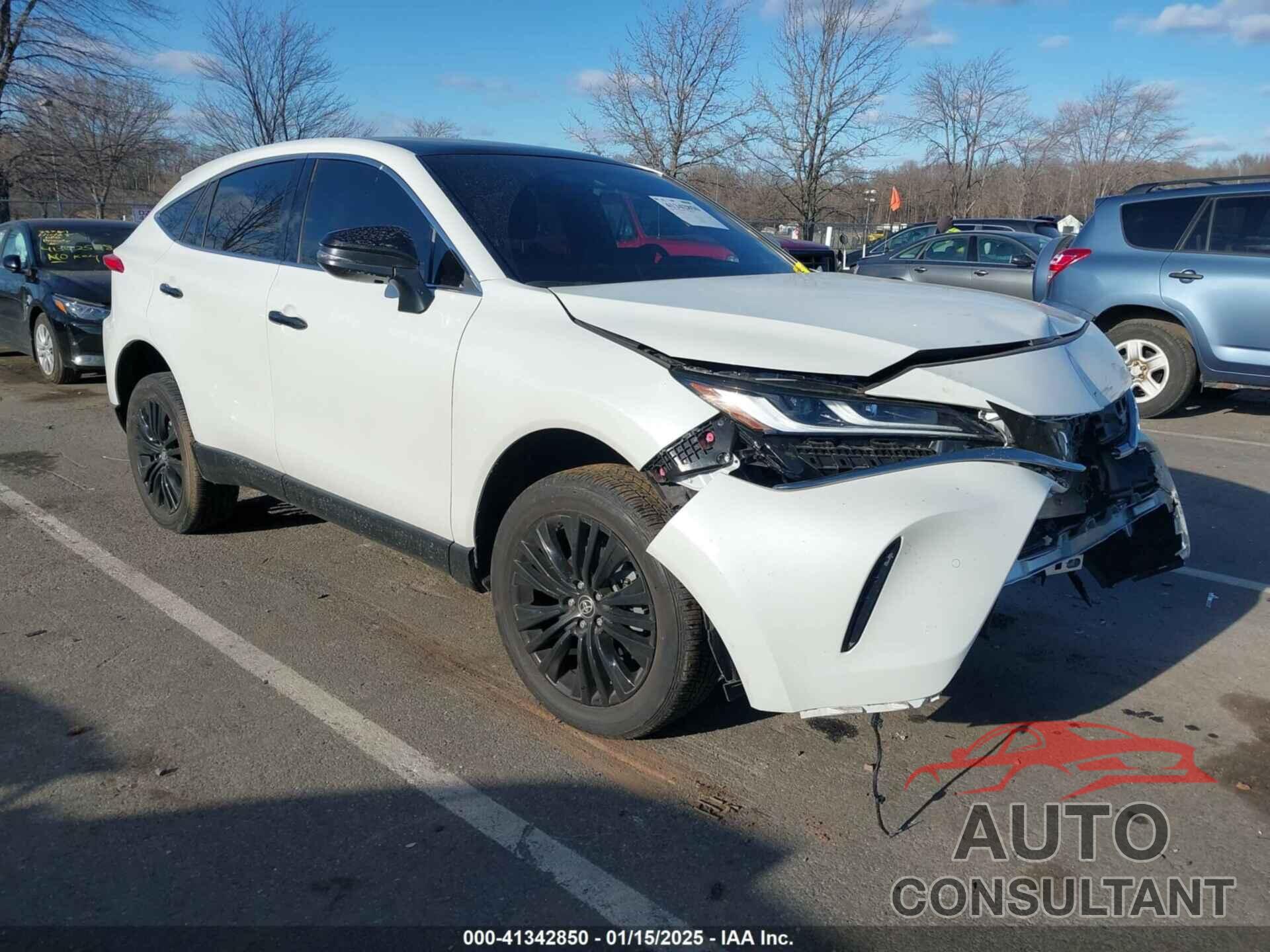 TOYOTA VENZA 2024 - JTEAAAAH2RJ158676