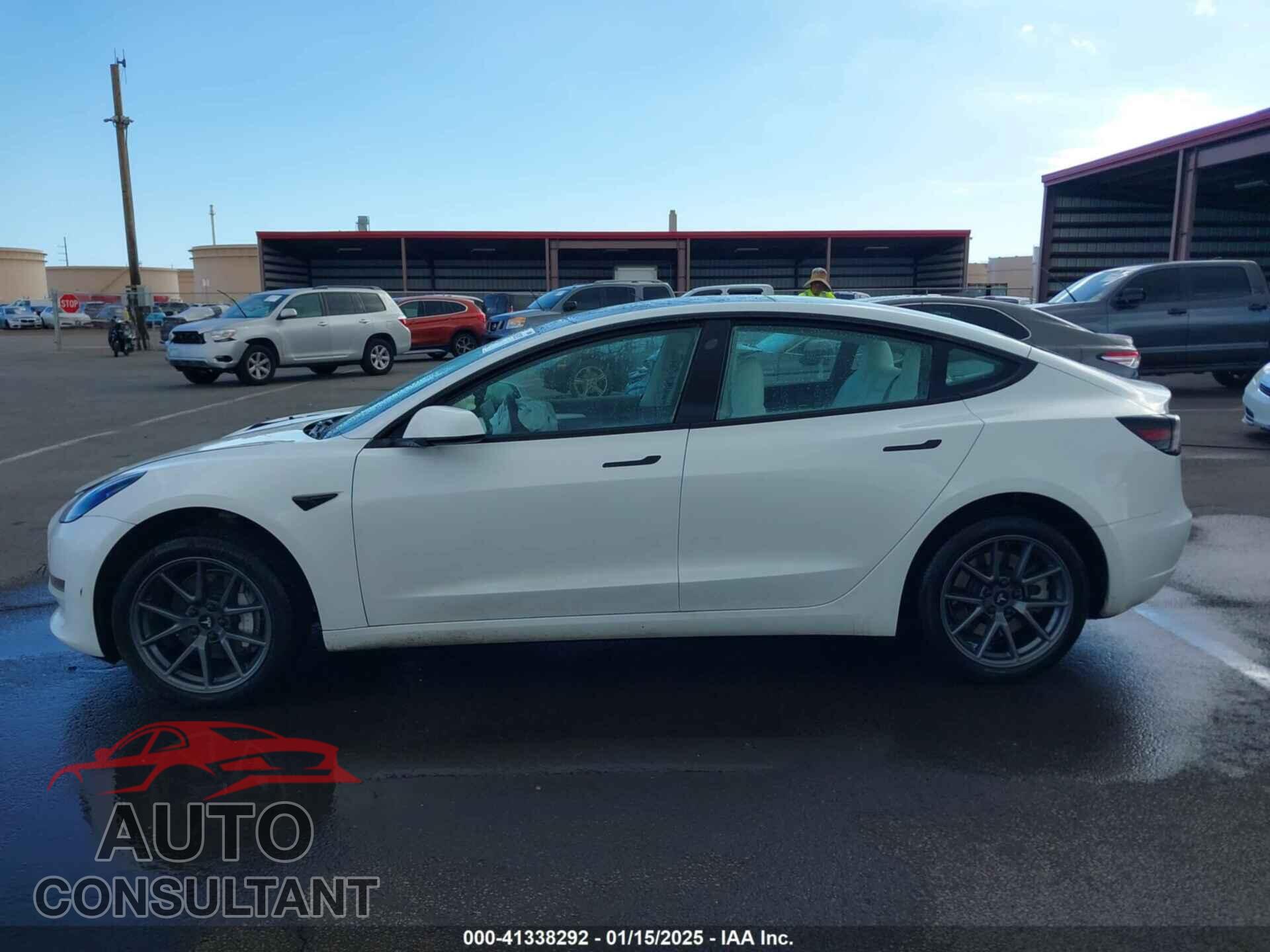 TESLA MODEL 3 2023 - 5YJ3E1EA8PF395109