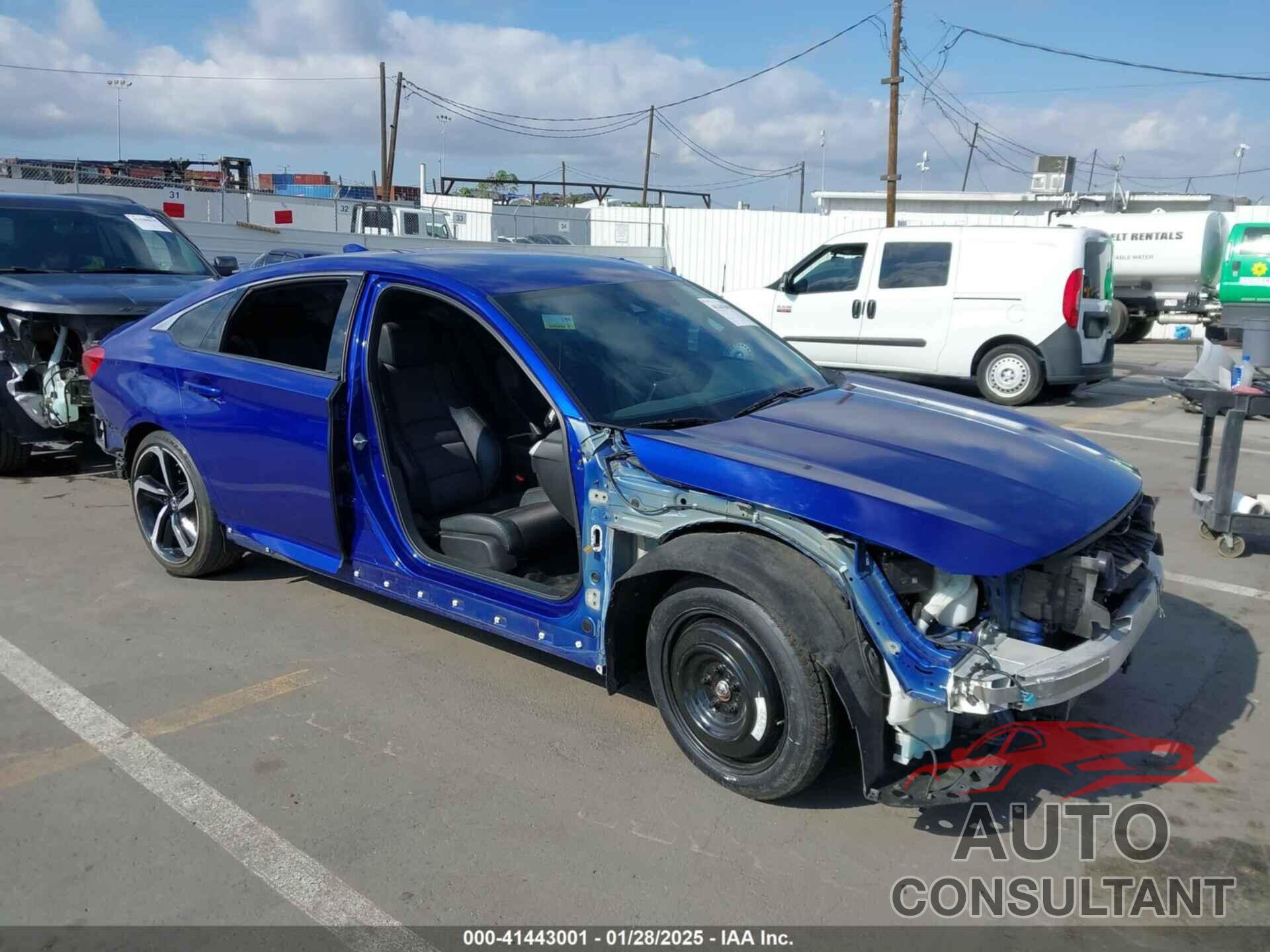 HONDA ACCORD 2018 - 1HGCV1F33JA009889