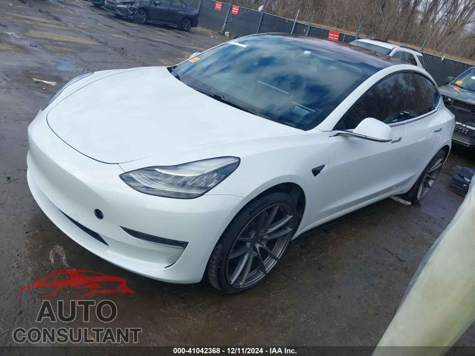 TESLA MODEL 3 2019 - 5YJ3E1EA1KF299833