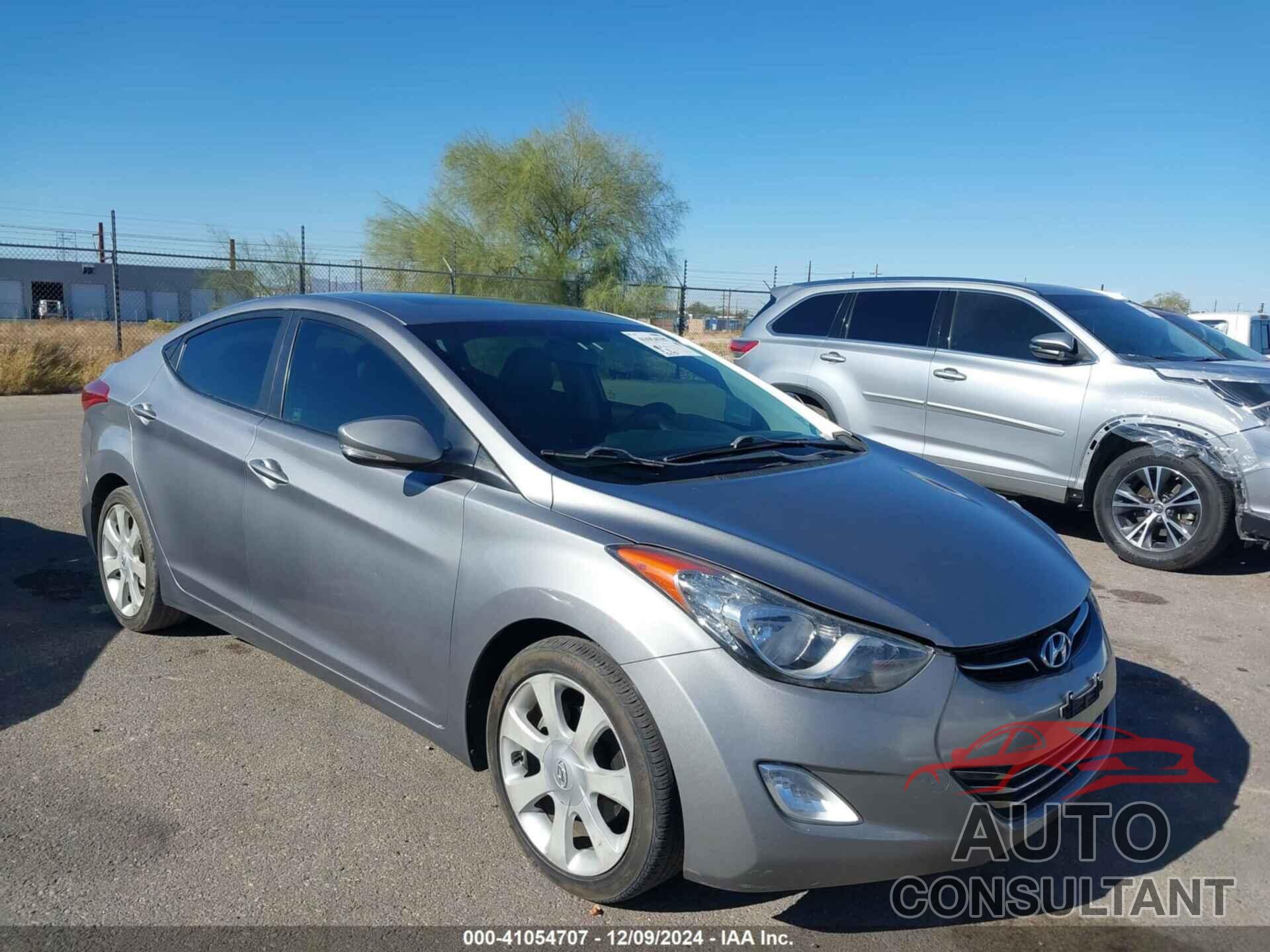 HYUNDAI ELANTRA 2011 - KMHDH4AE0BU114096