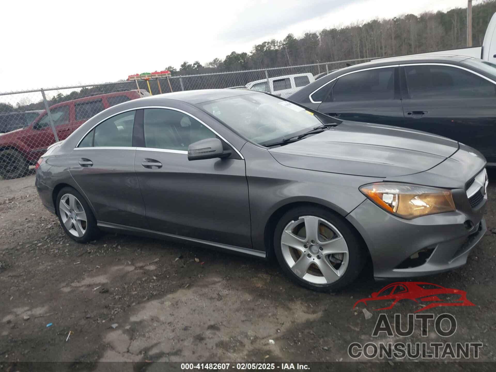 MERCEDES-BENZ CLA 250 2015 - WDDSJ4EB5FN247331