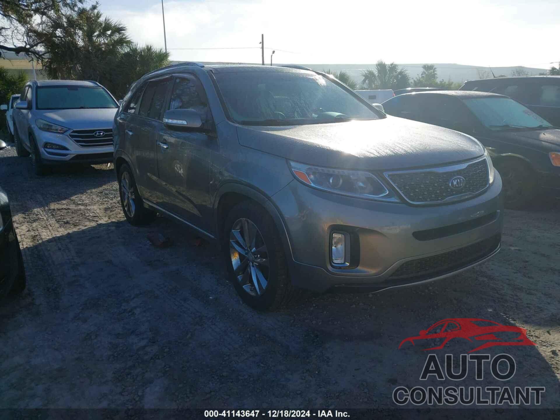 KIA SORENTO 2015 - 5XYKW4A77FG579100