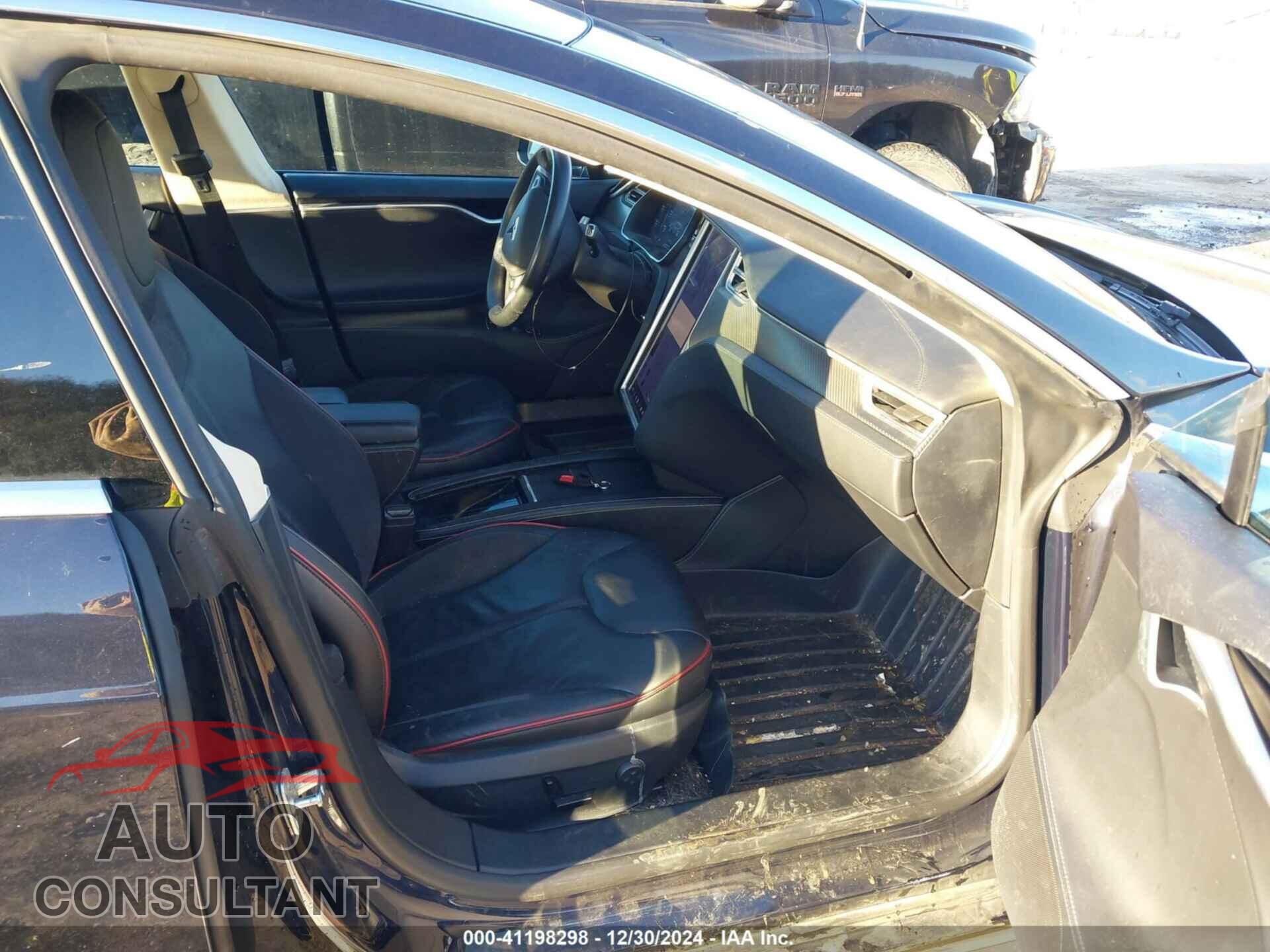 TESLA MODEL S 2014 - 5YJSA1H13EFP43009
