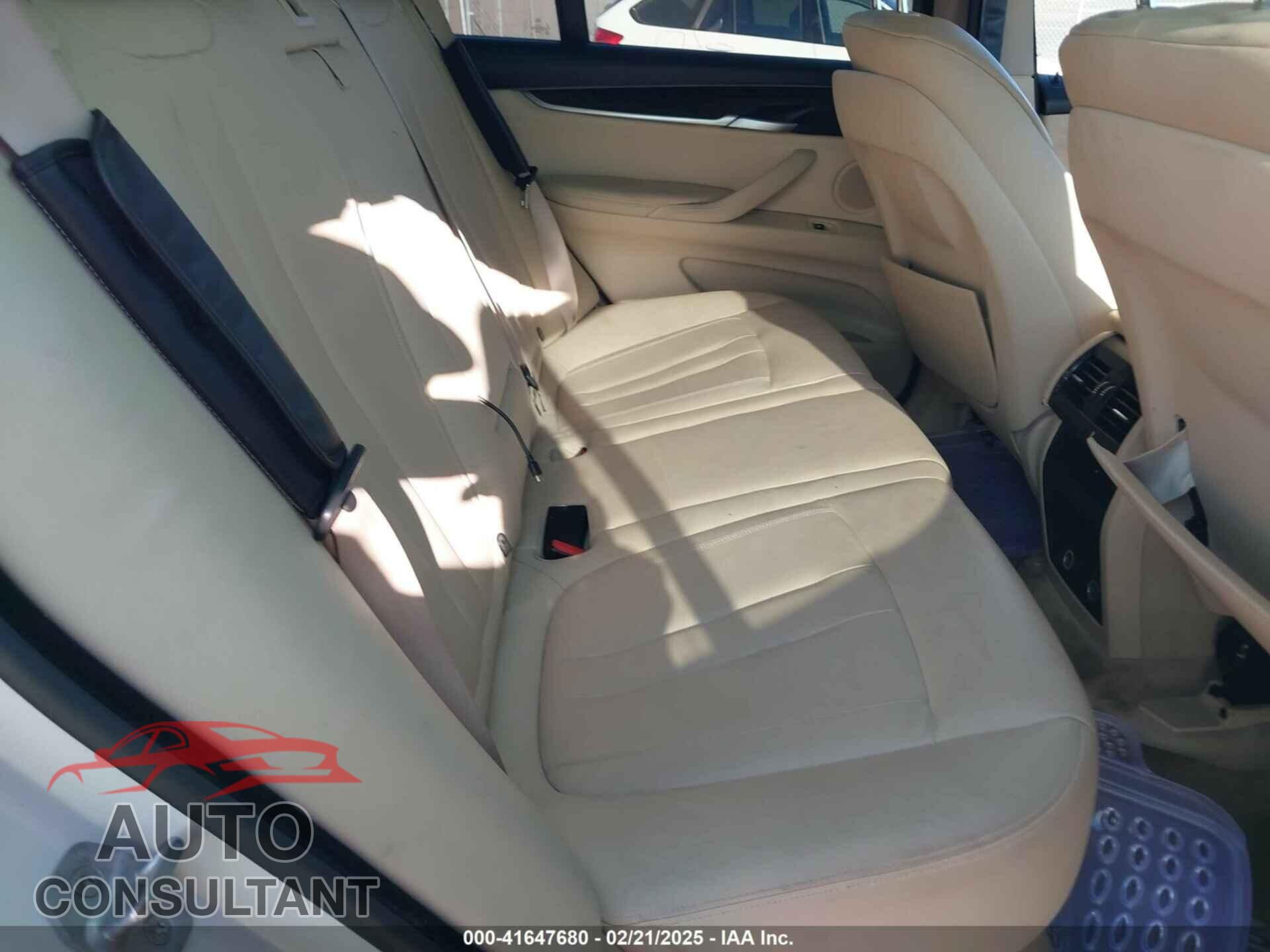 BMW X5 2014 - 5UXKR2C54E0C01376